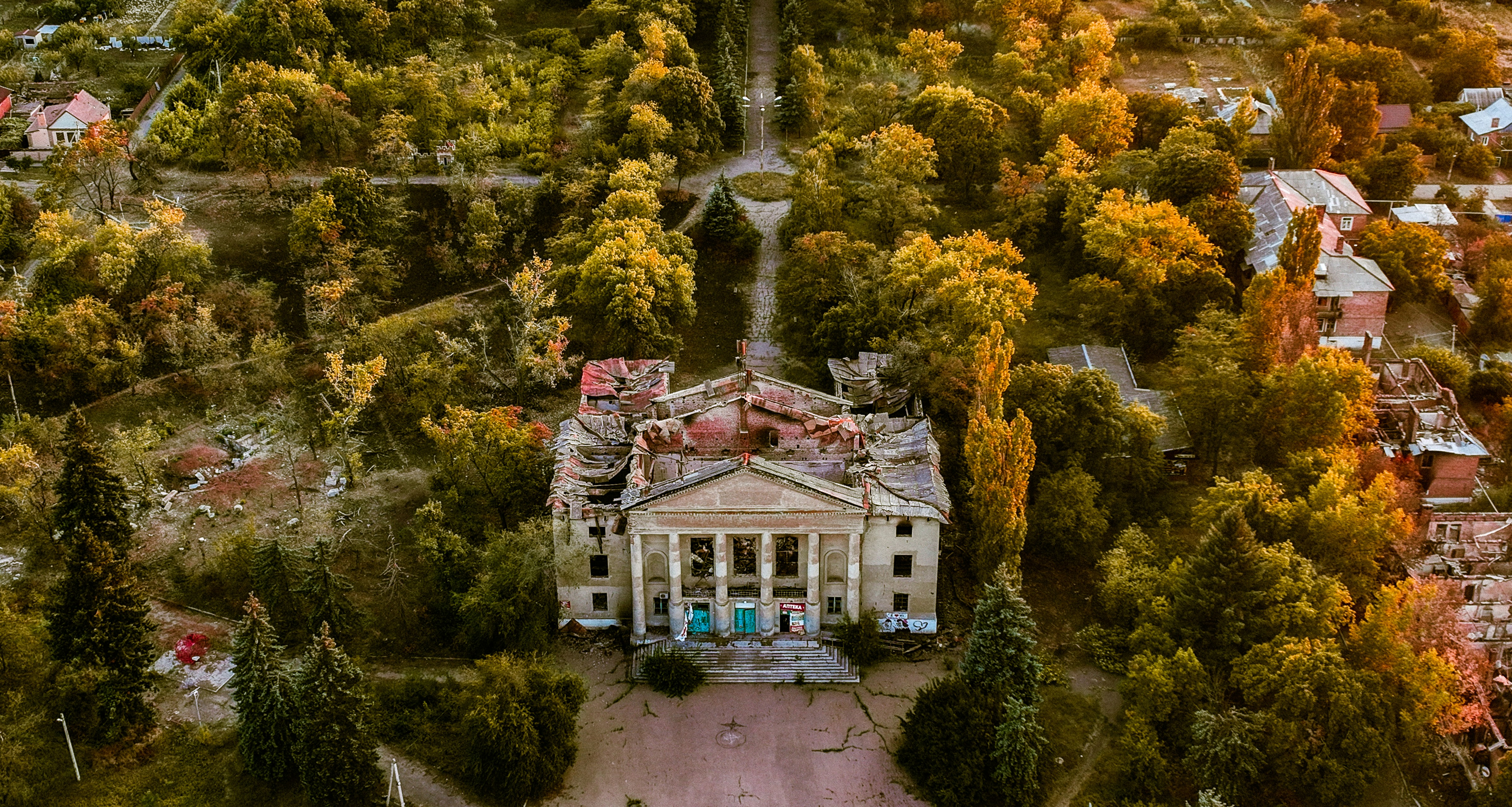 Photo by serhiikalyn