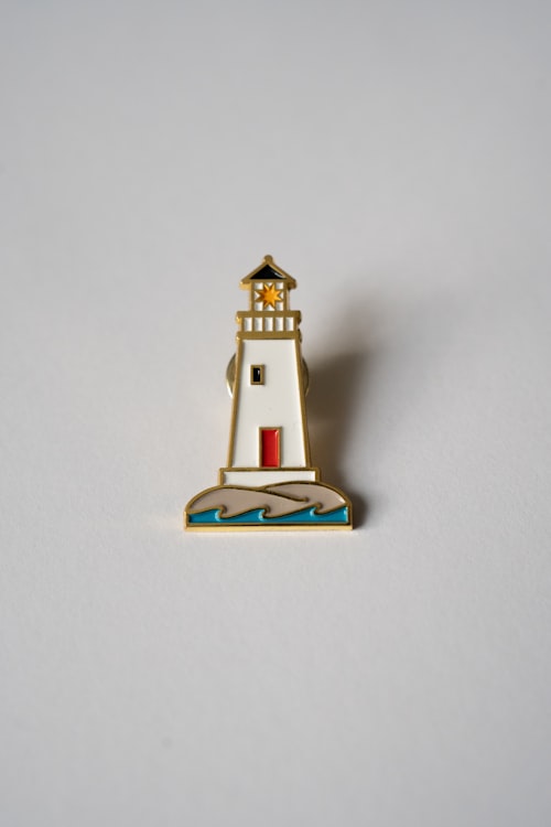Pigeon Pin | Raver Lab