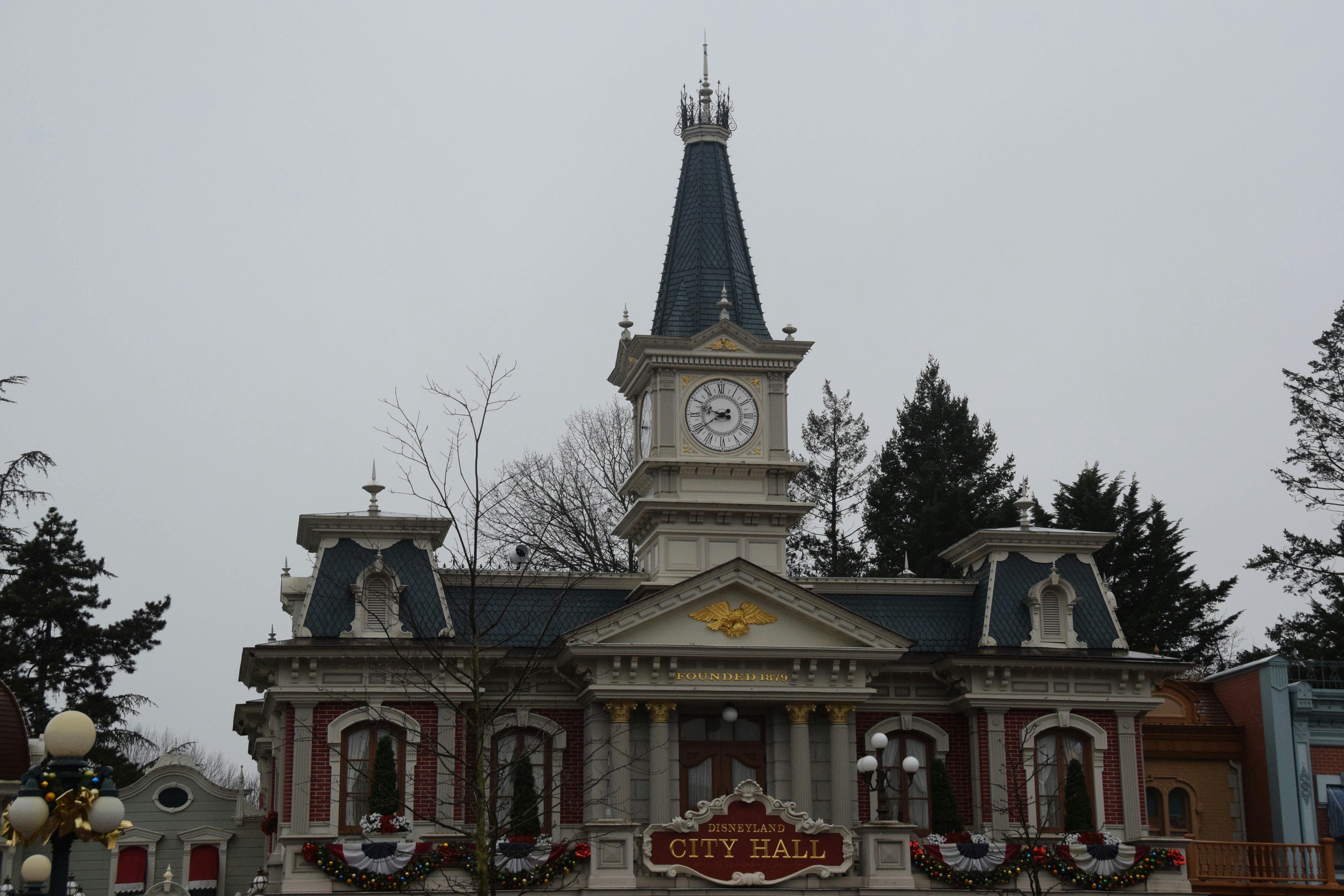 시계탑이 있는 시청 건물. 사진 – Unsplash의 무료 프랑스 이미지, image size:3000x2000