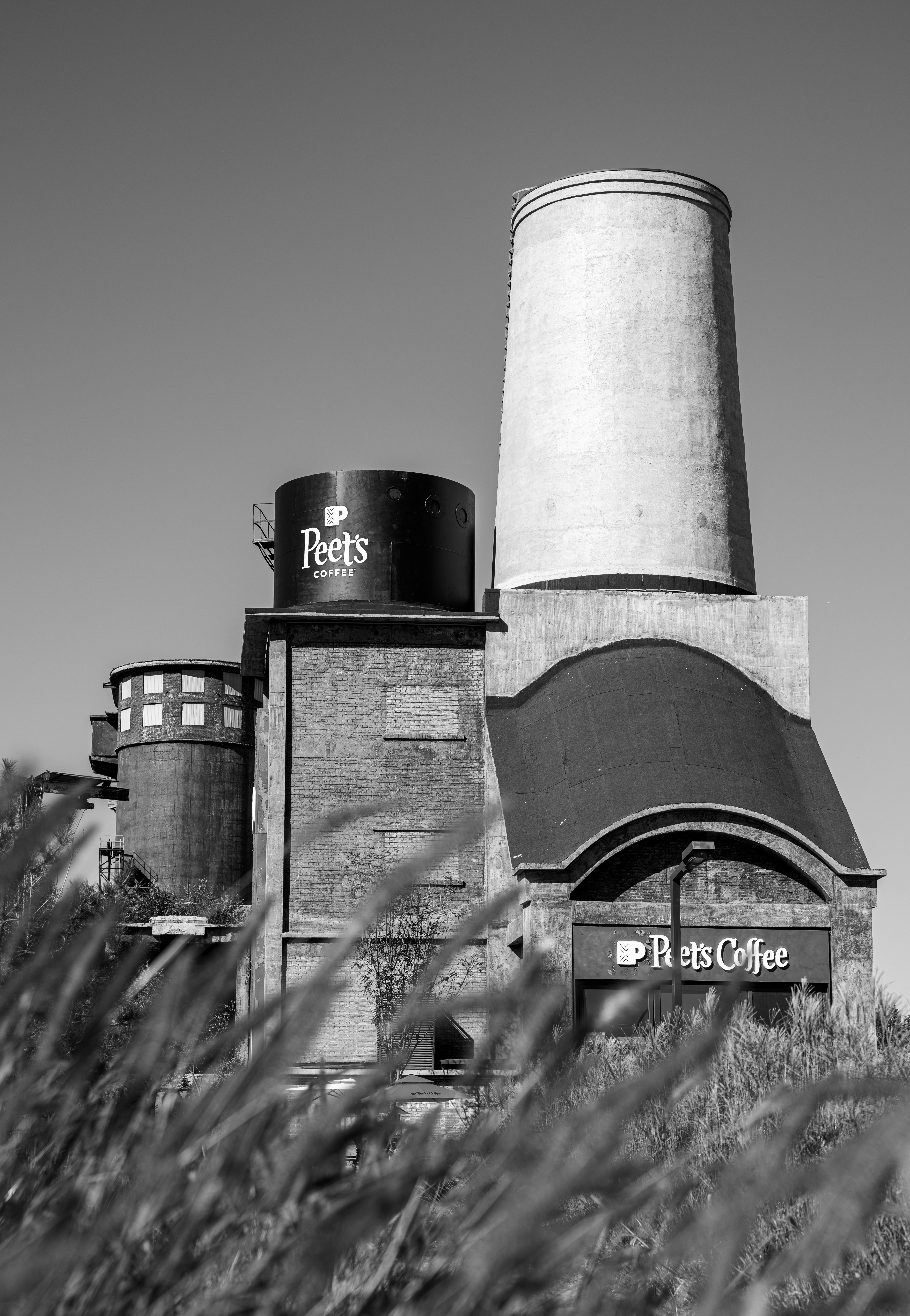 Peet's coffee resides in an industrial-looking building.