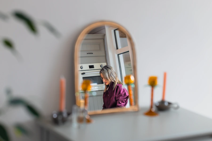 Miroir arche contemporain