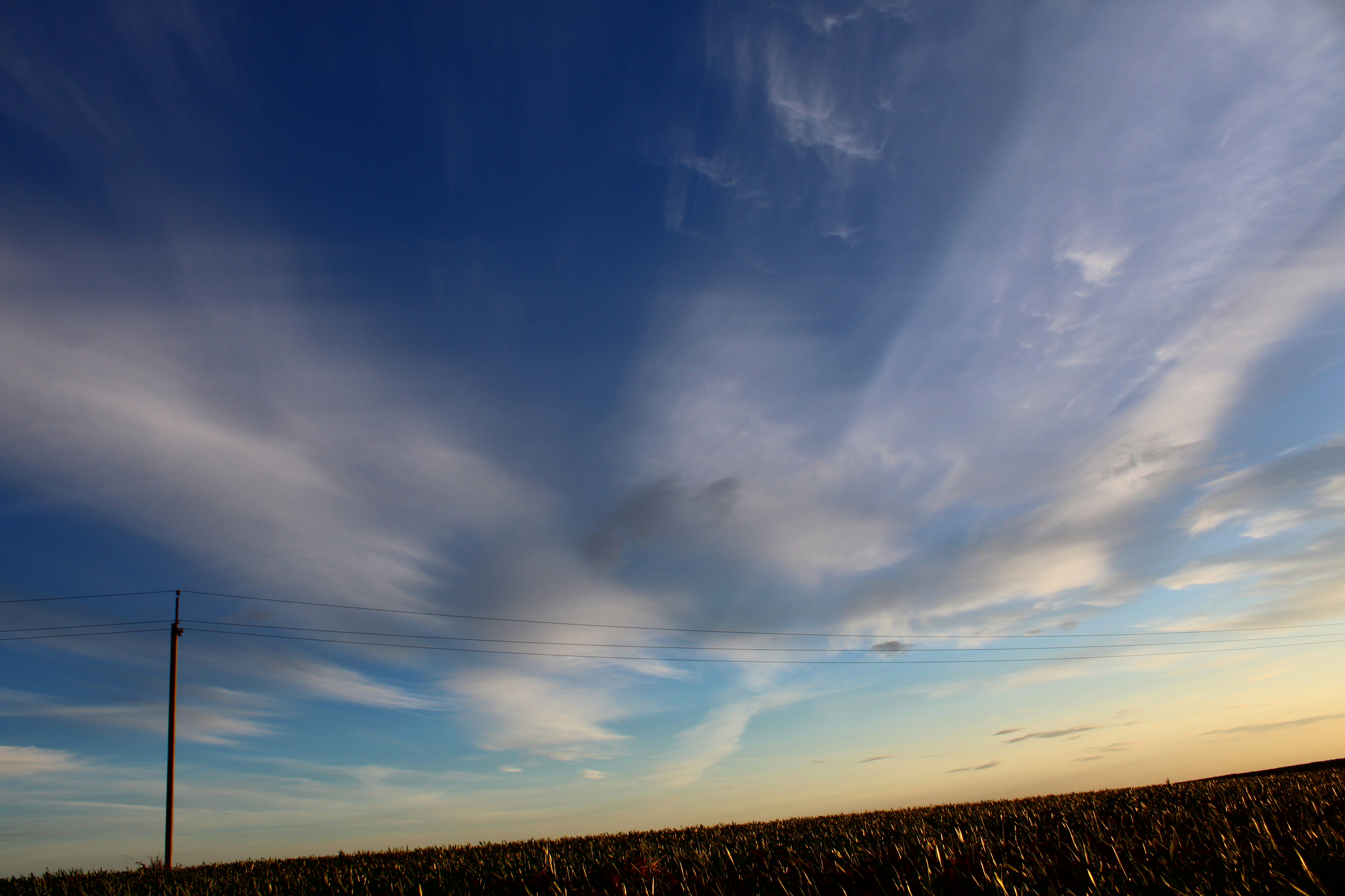 Blue sky and clouds over a field. photo – Free Cloud Image on Unsplash