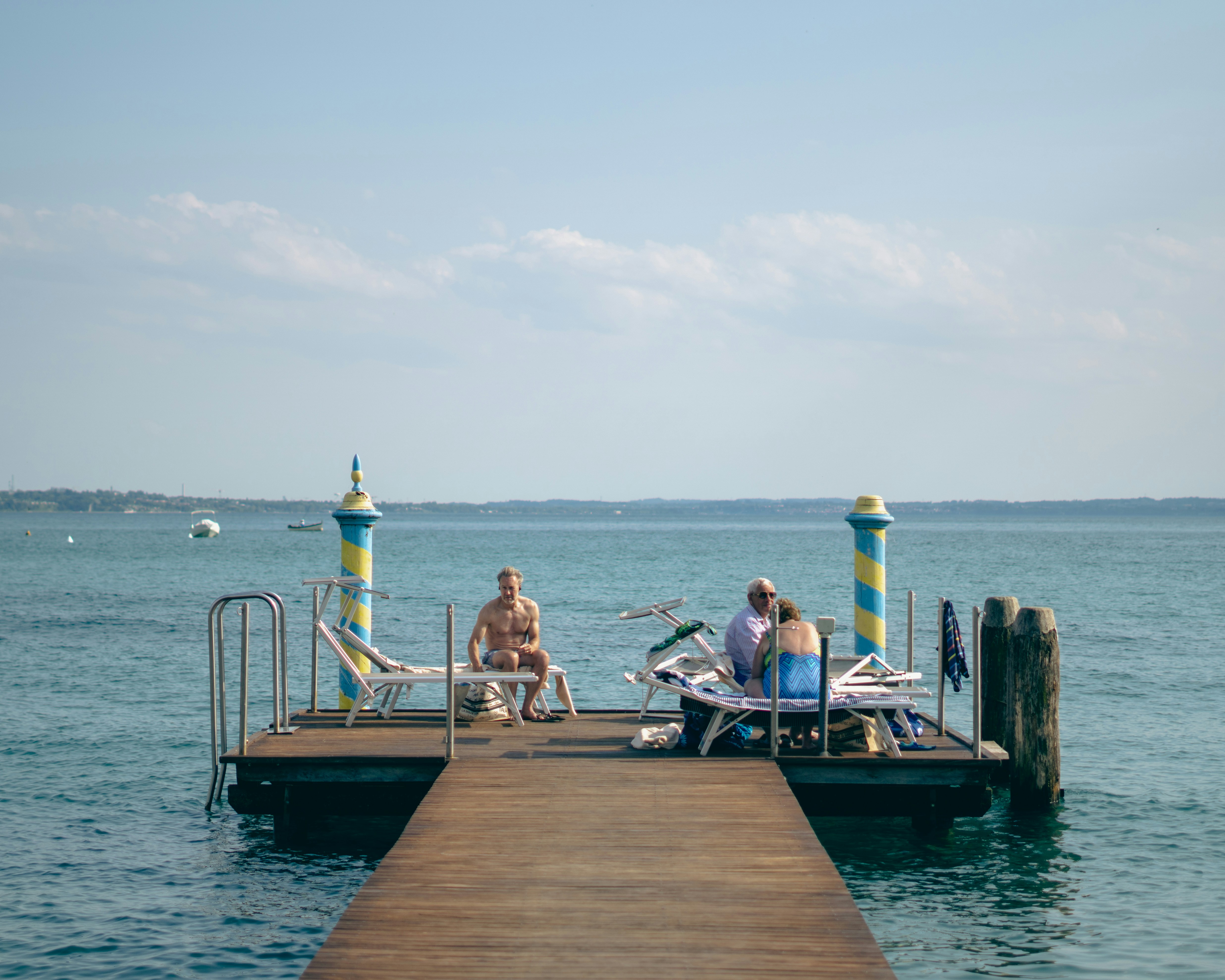 people_in_pier