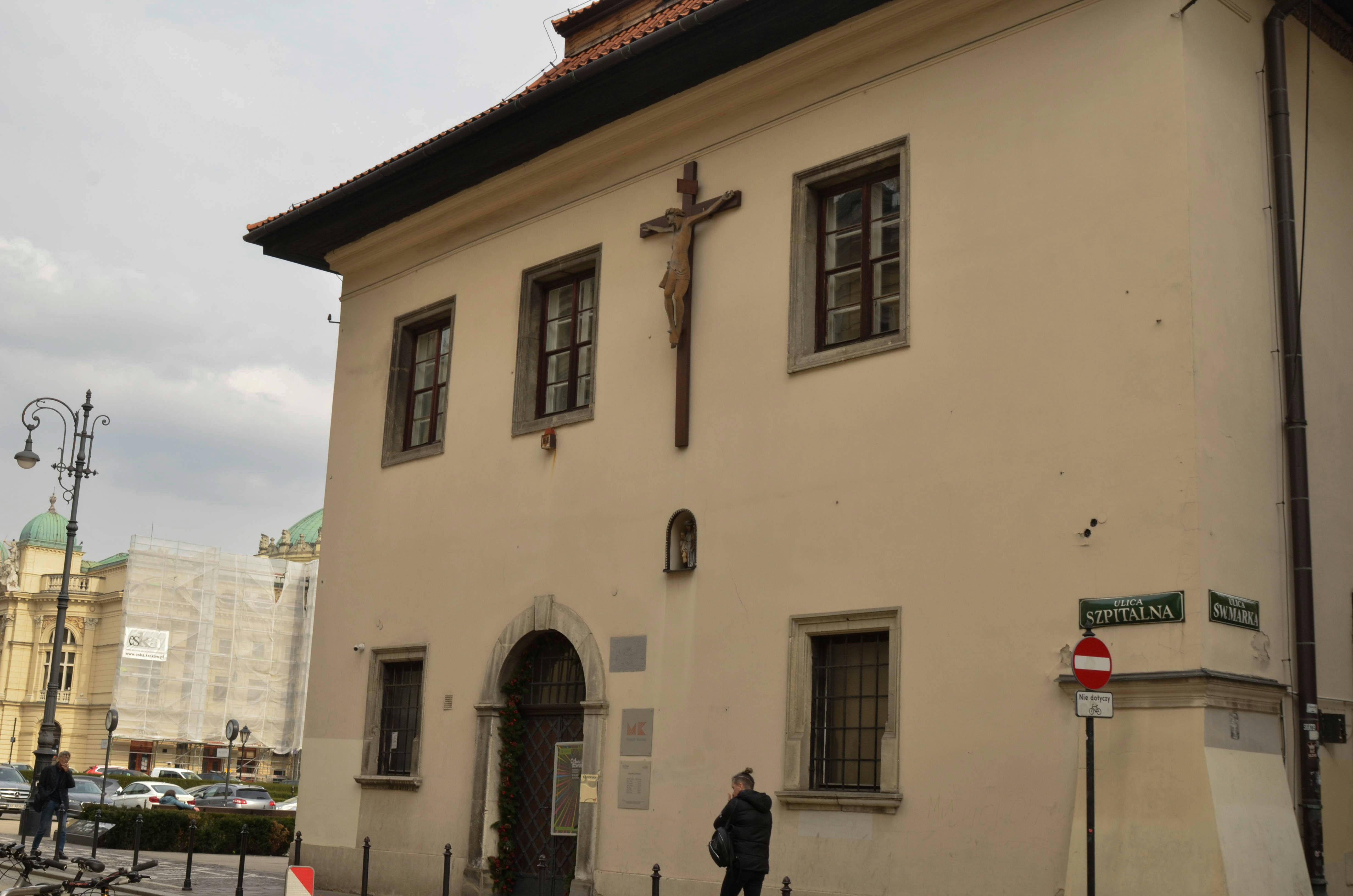 A building with a crucifix on its exterior. photo – Free Car Image on ...