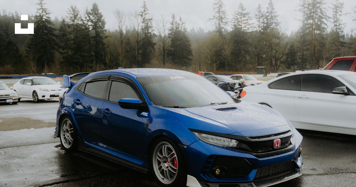 Un Honda Civic Type R azul está estacionado. foto – Imagen de Coche ...