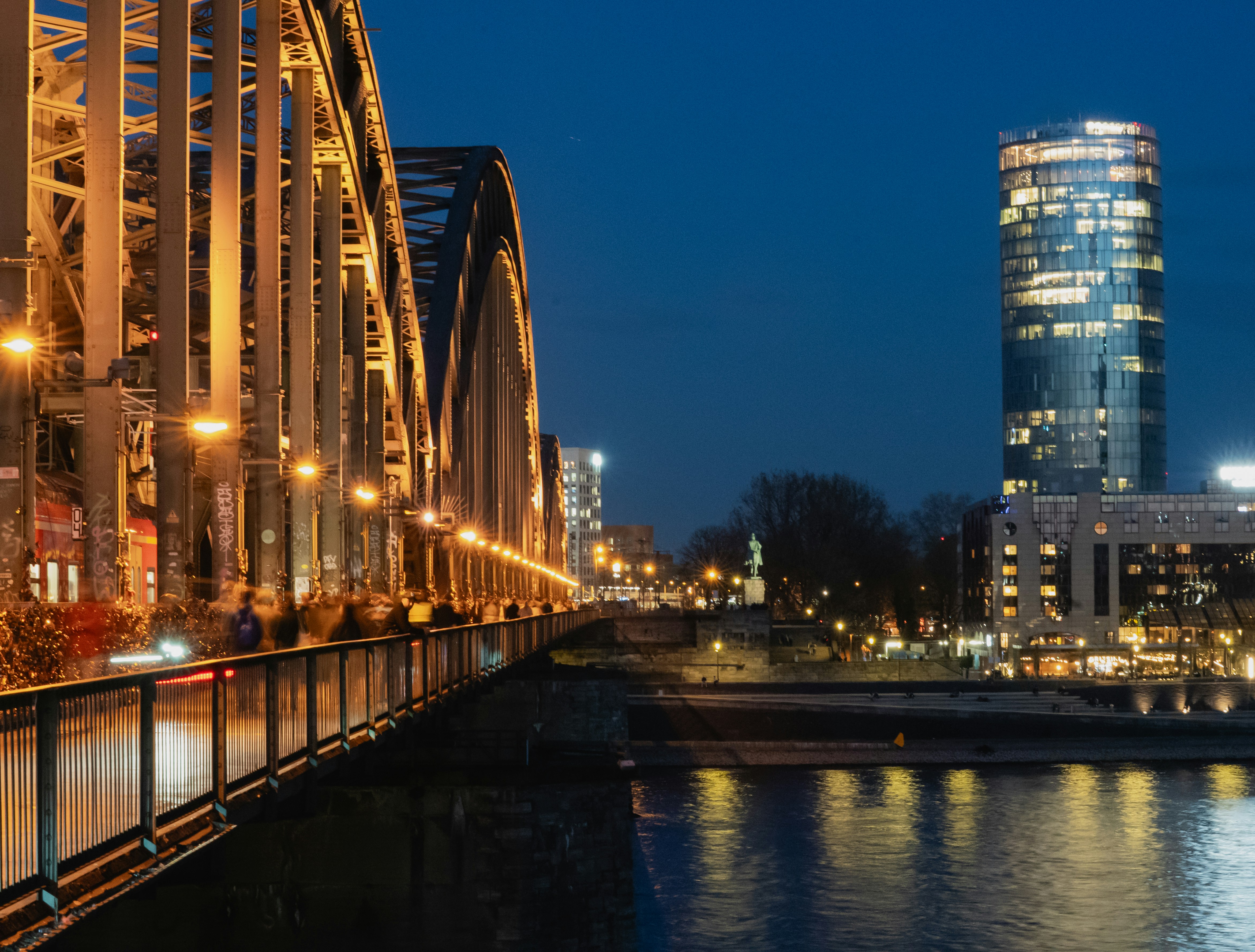 Photo by soroushzargar