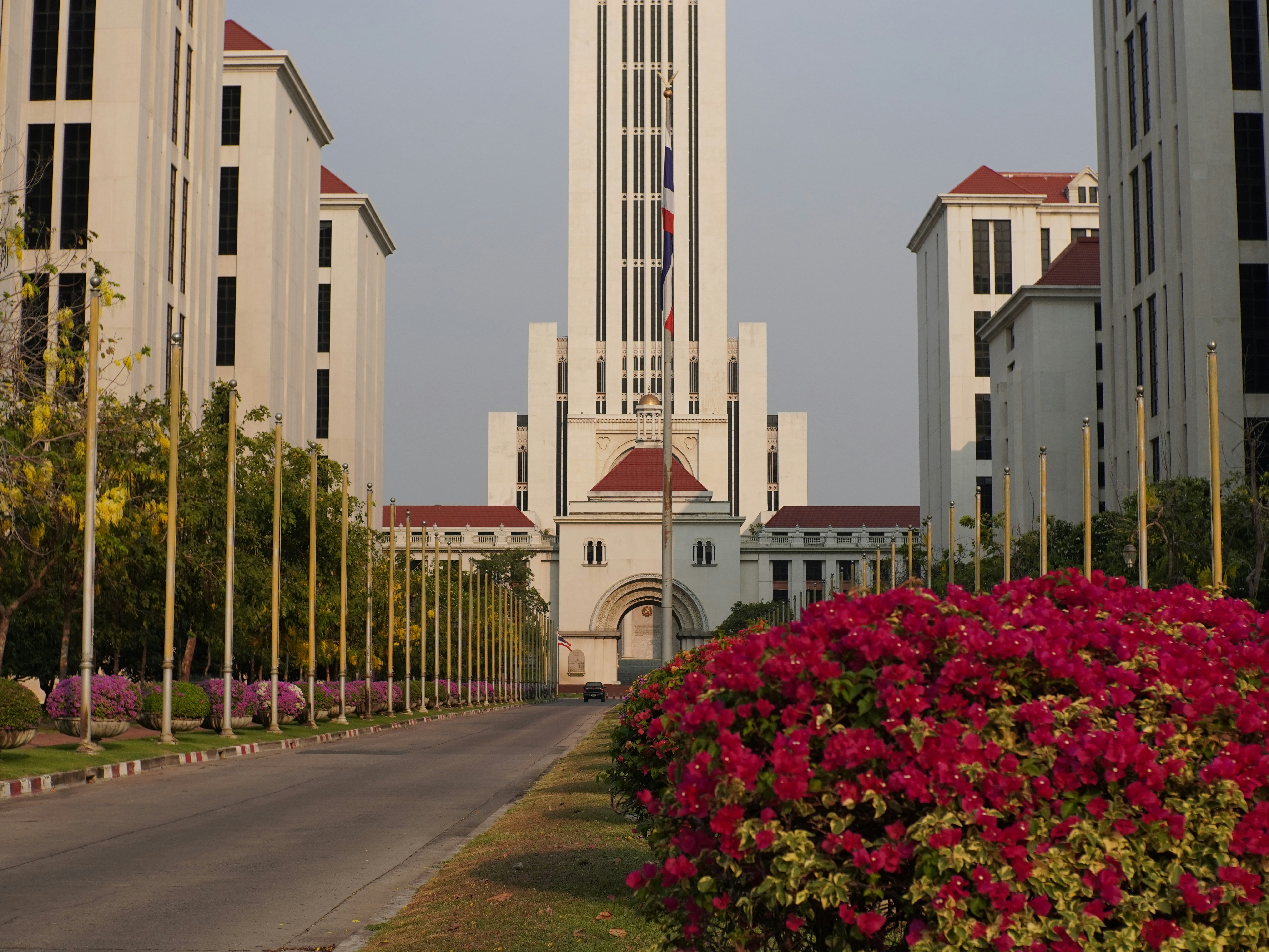Điểm sàn đại học TPHCM 2026: Nhiều trường đồng loạt công bố