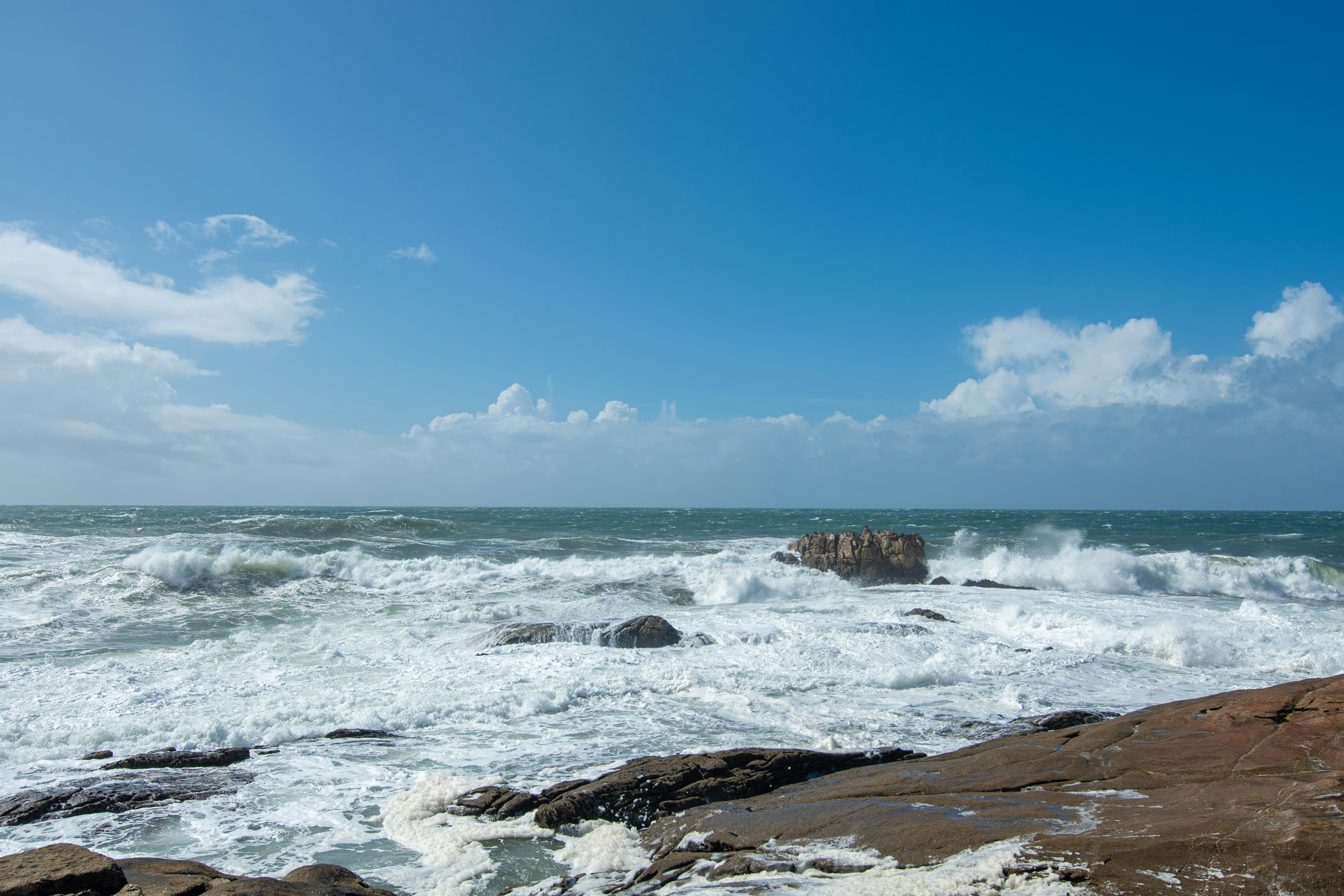 Image credit:
Natalia Gusakova via unsplash
Mumbai kay pass beaches
maharashtra kay beaches