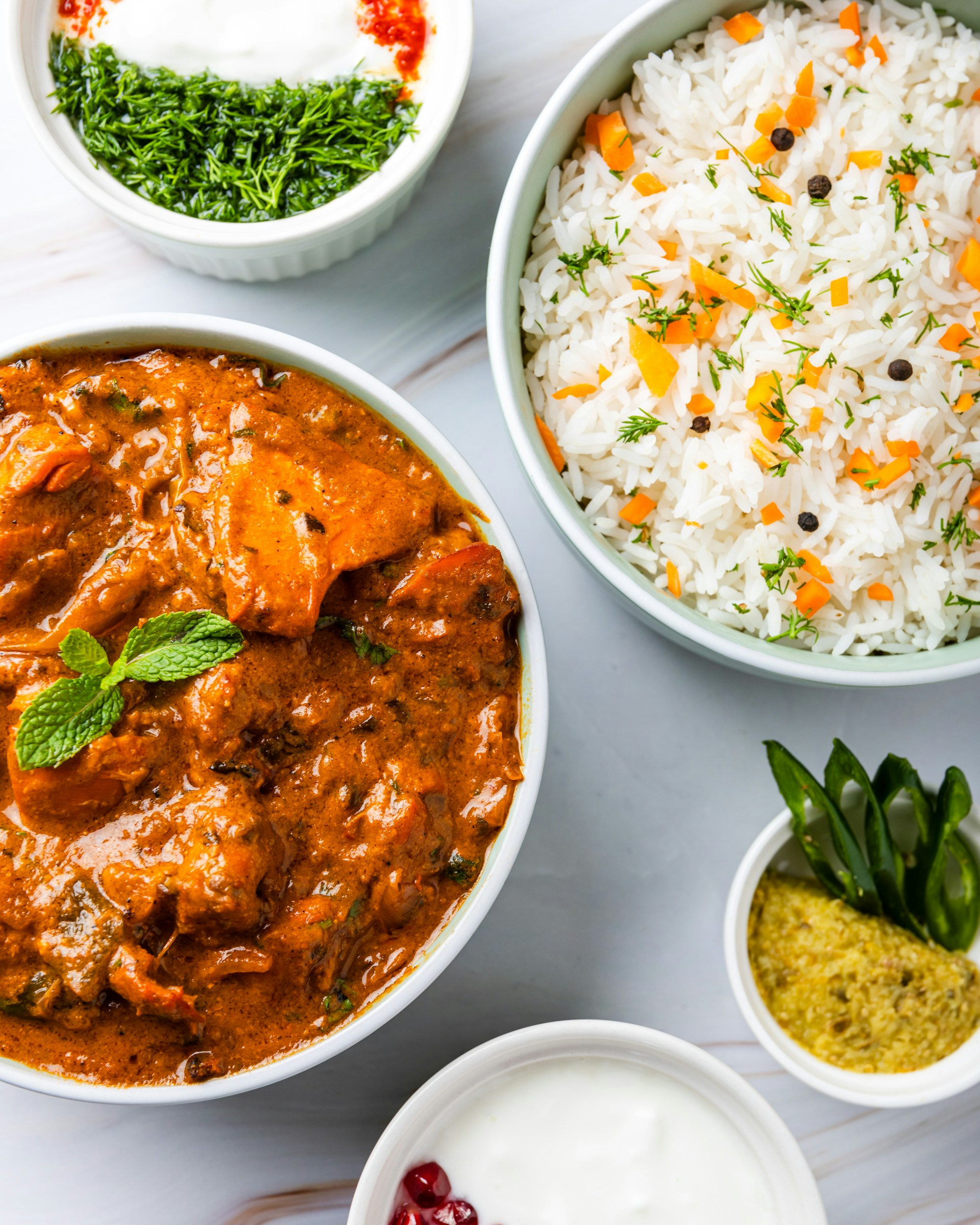 Delicious indian cuisine is beautifully arranged.