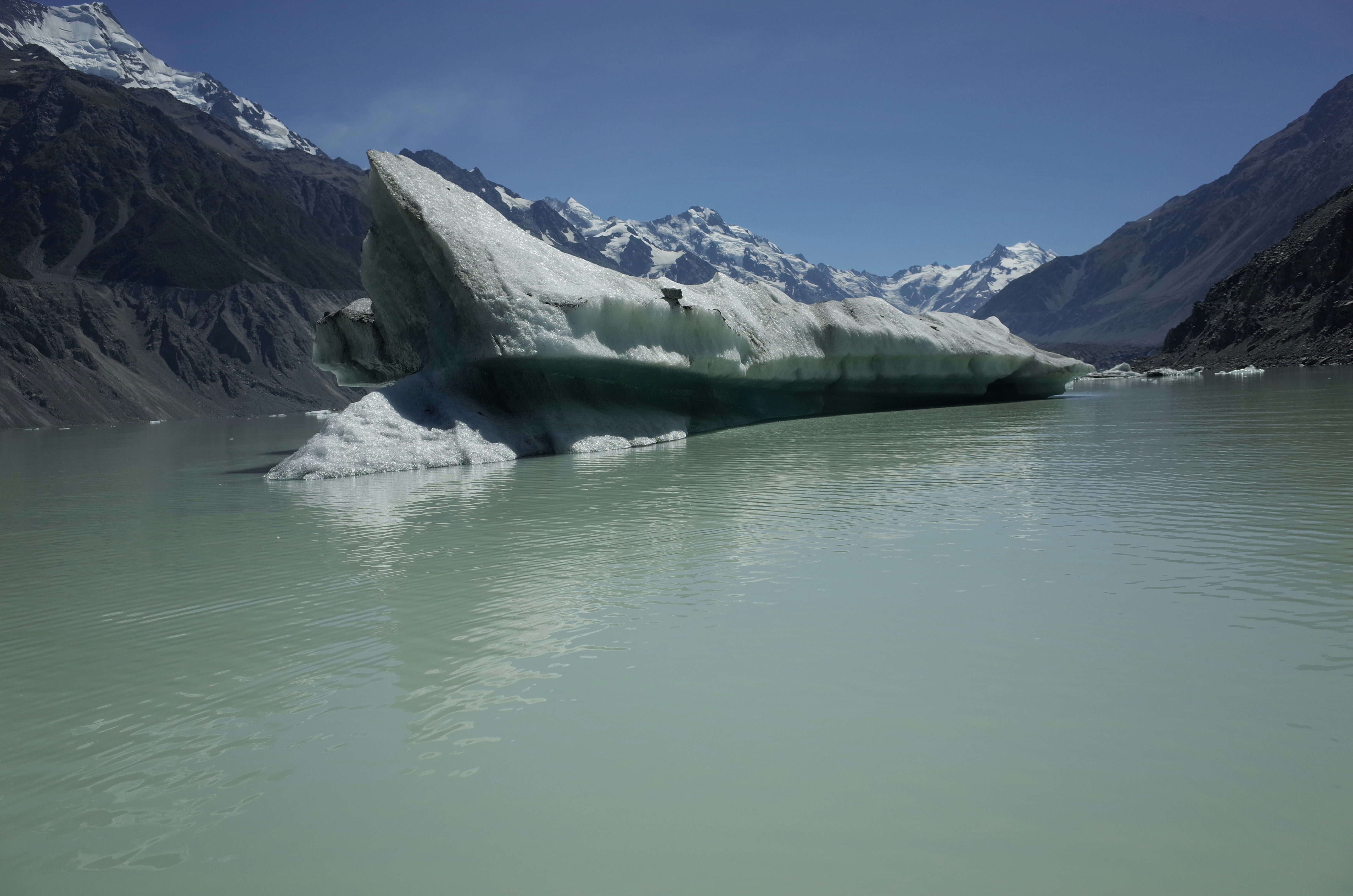 When Ice Dams Break (image credits: unsplash)