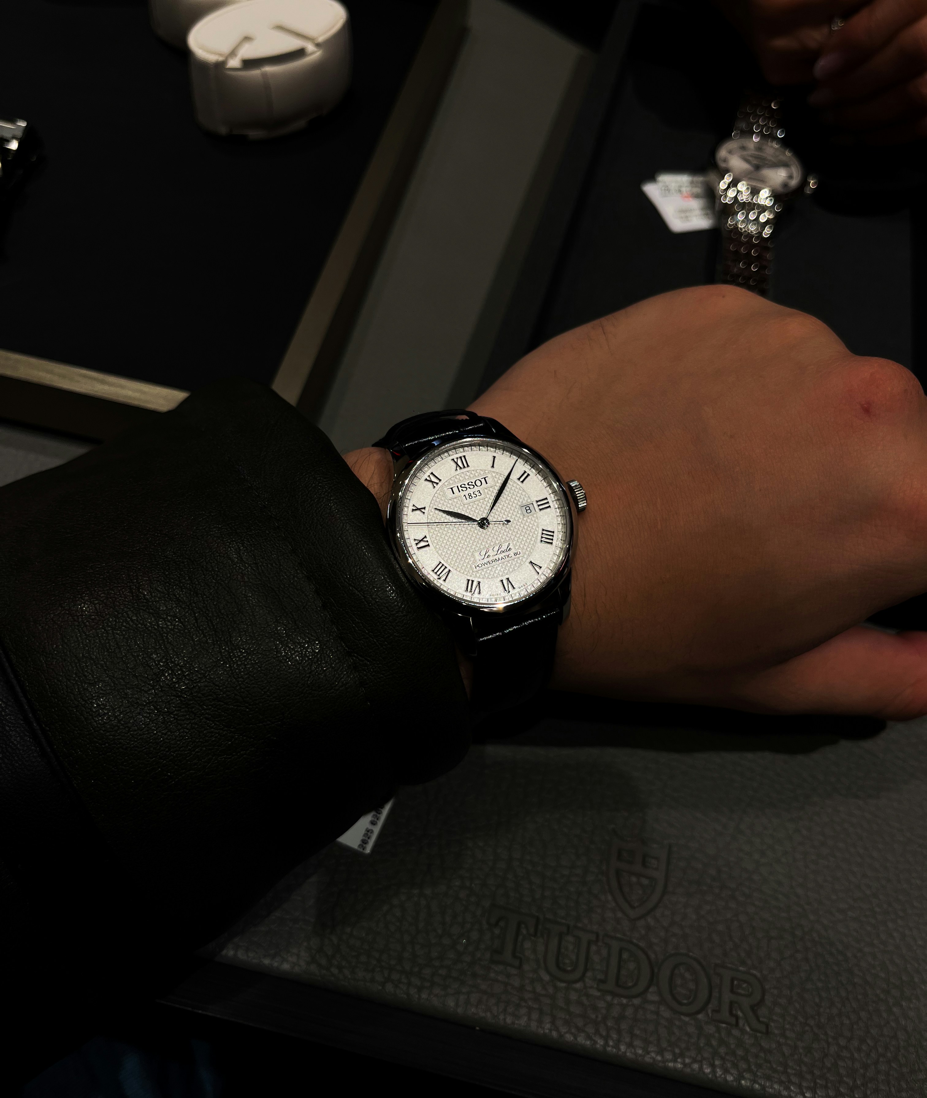 Елегантний годинник