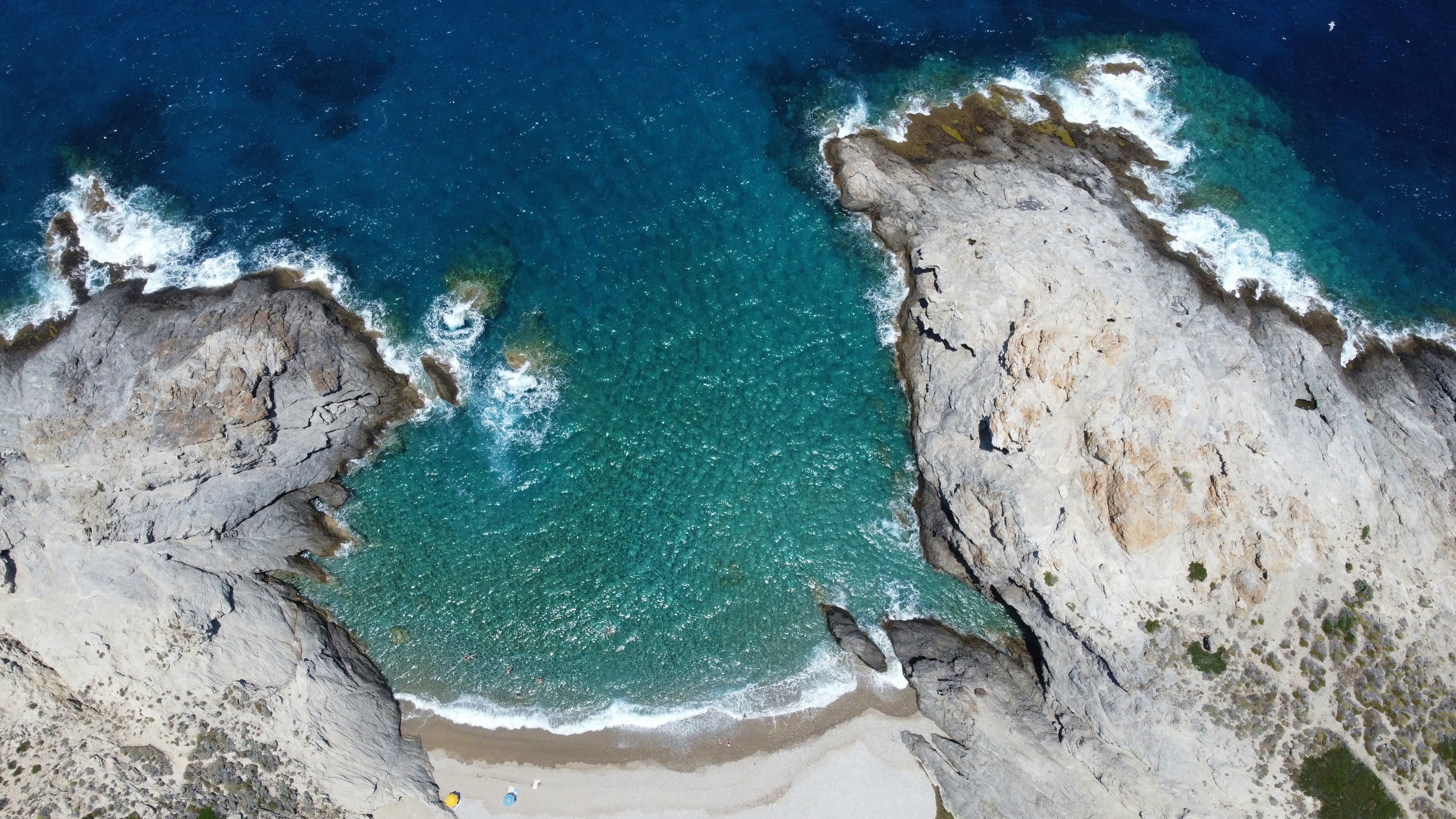 Photo by eliastsapaliaris