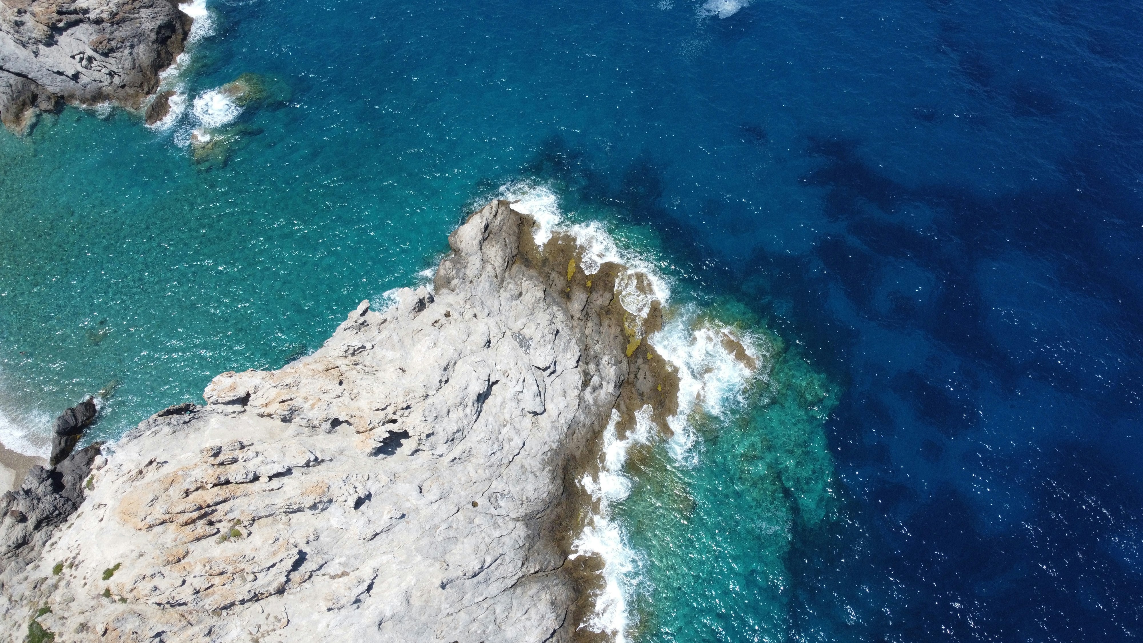 Photo by eliastsapaliaris