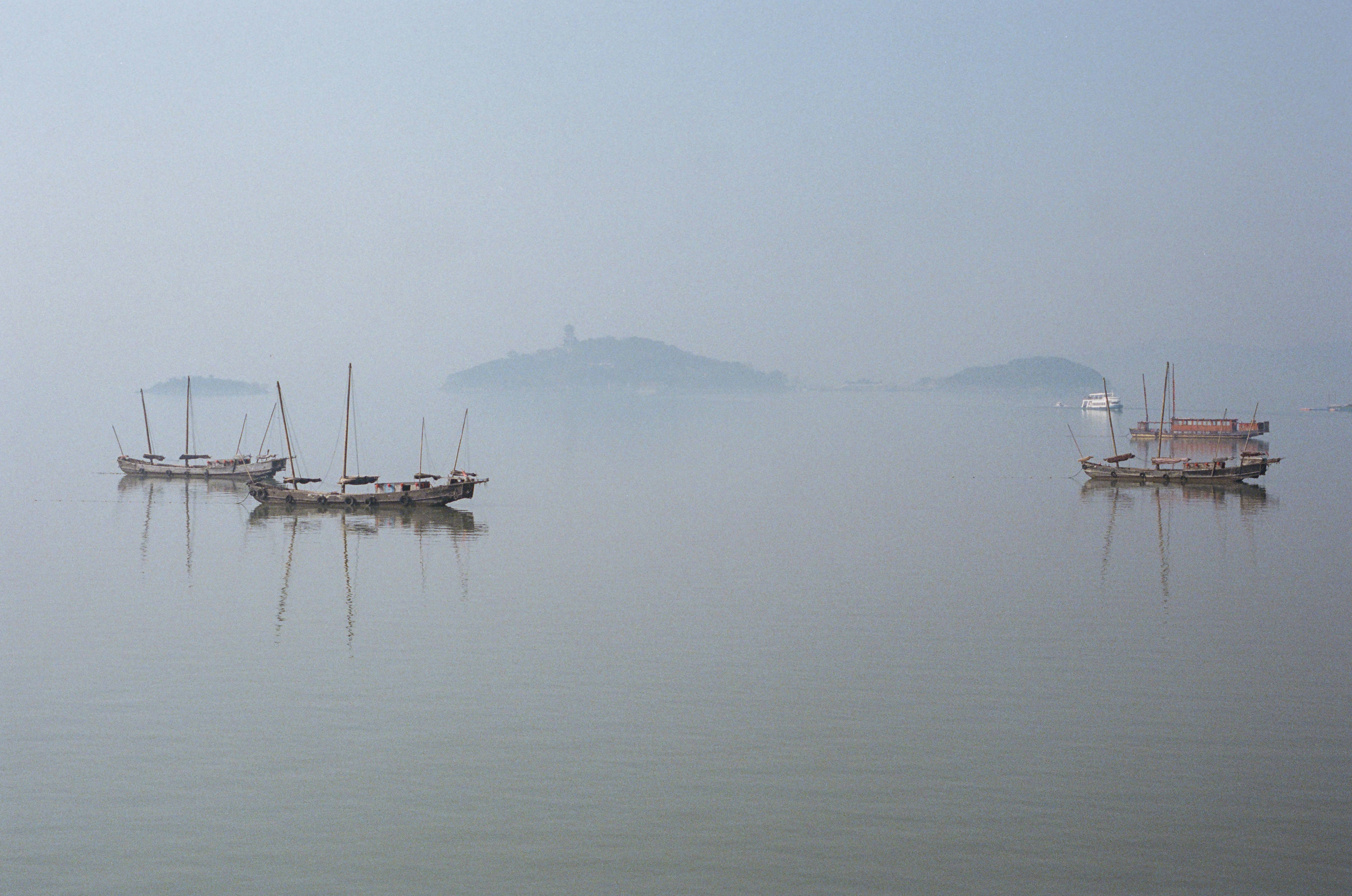 Photo by zhenyao_photo