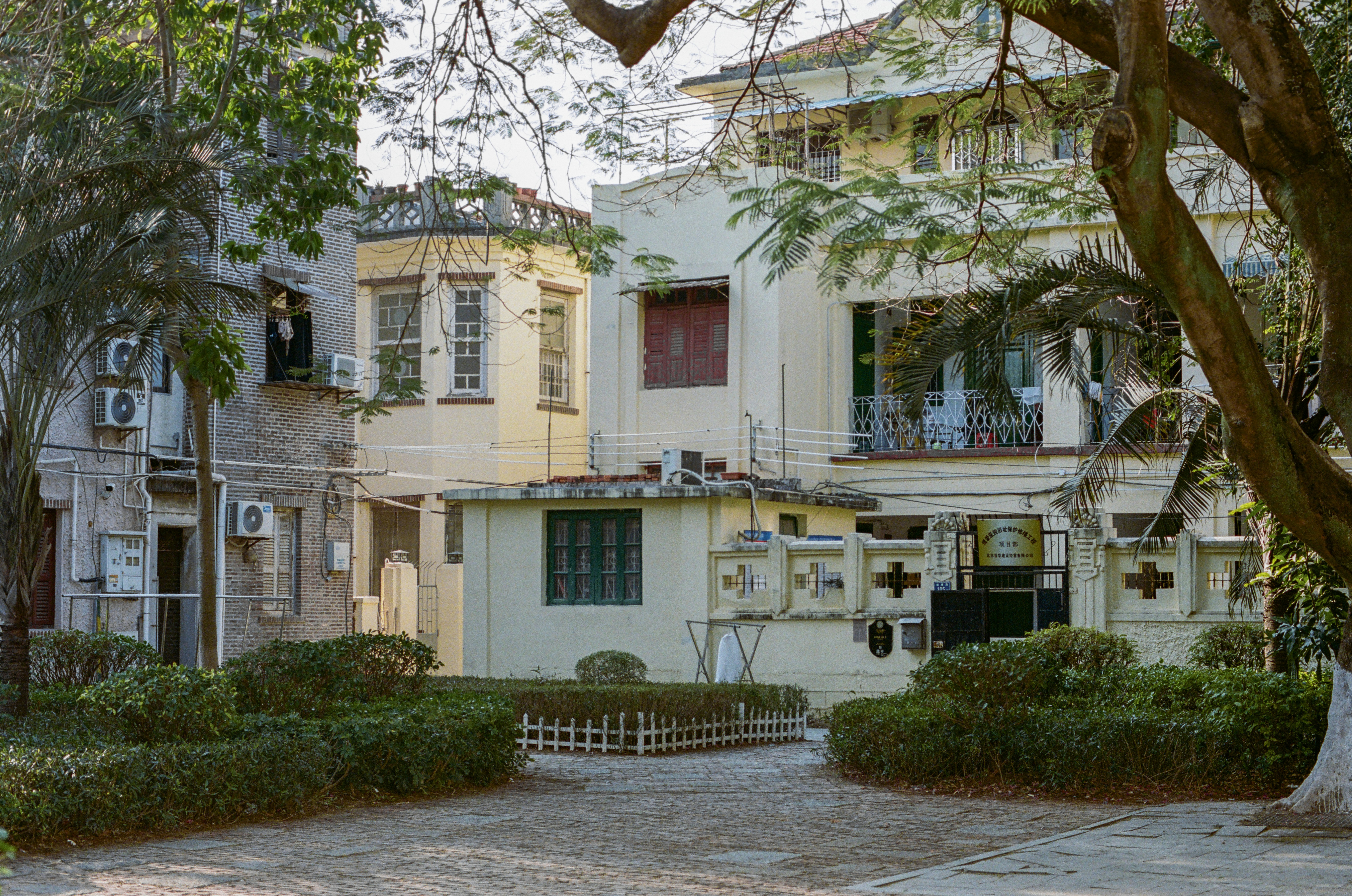 Photo by zhenyao_photo