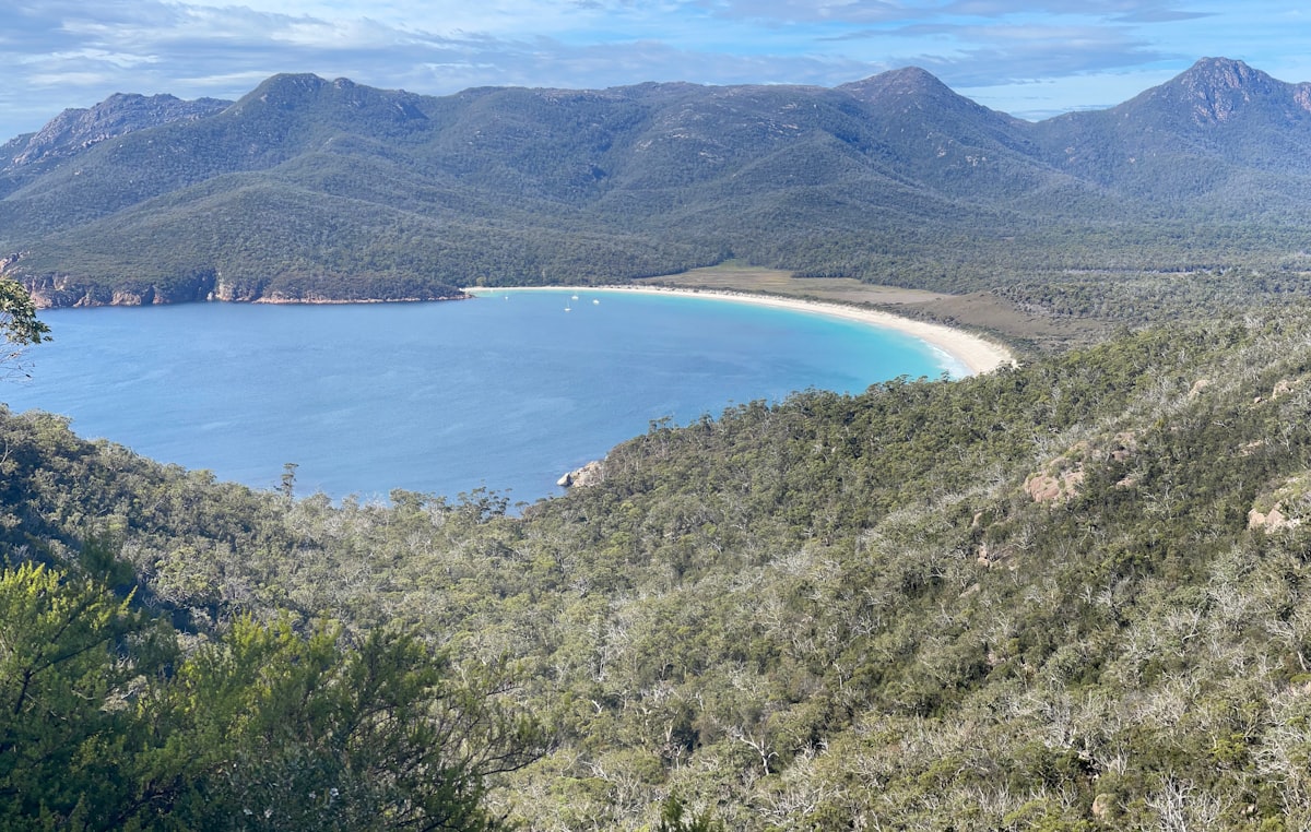 Beautiful bay with mountains in the background at Wineglass Bay lookout in Freycinet National Park, Tasmania