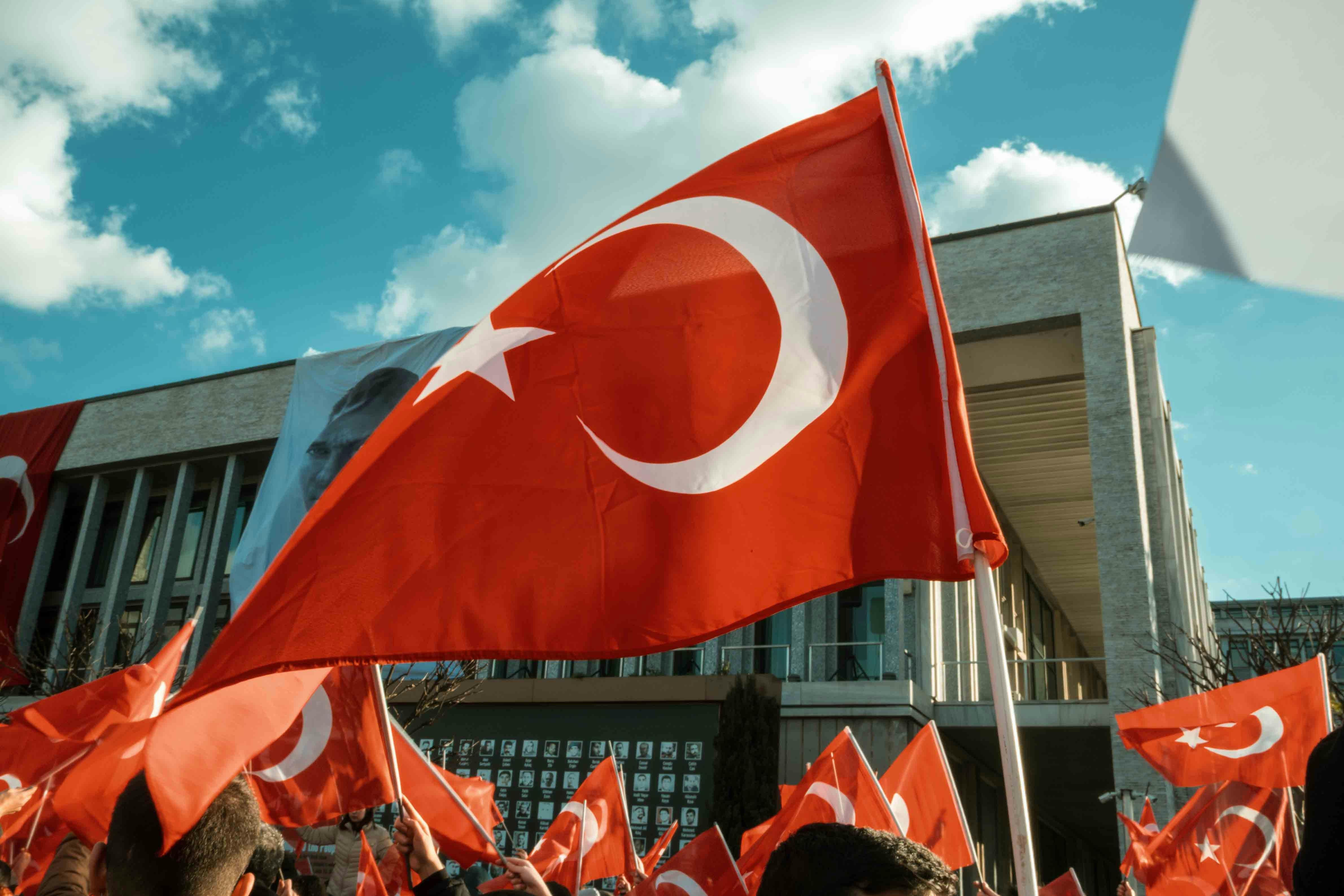 10 Ekim Katliamı’nda Anma Töreni ve Adliye Yürüyüşüne Polis Müdahalesi - Gündem haberi görseli