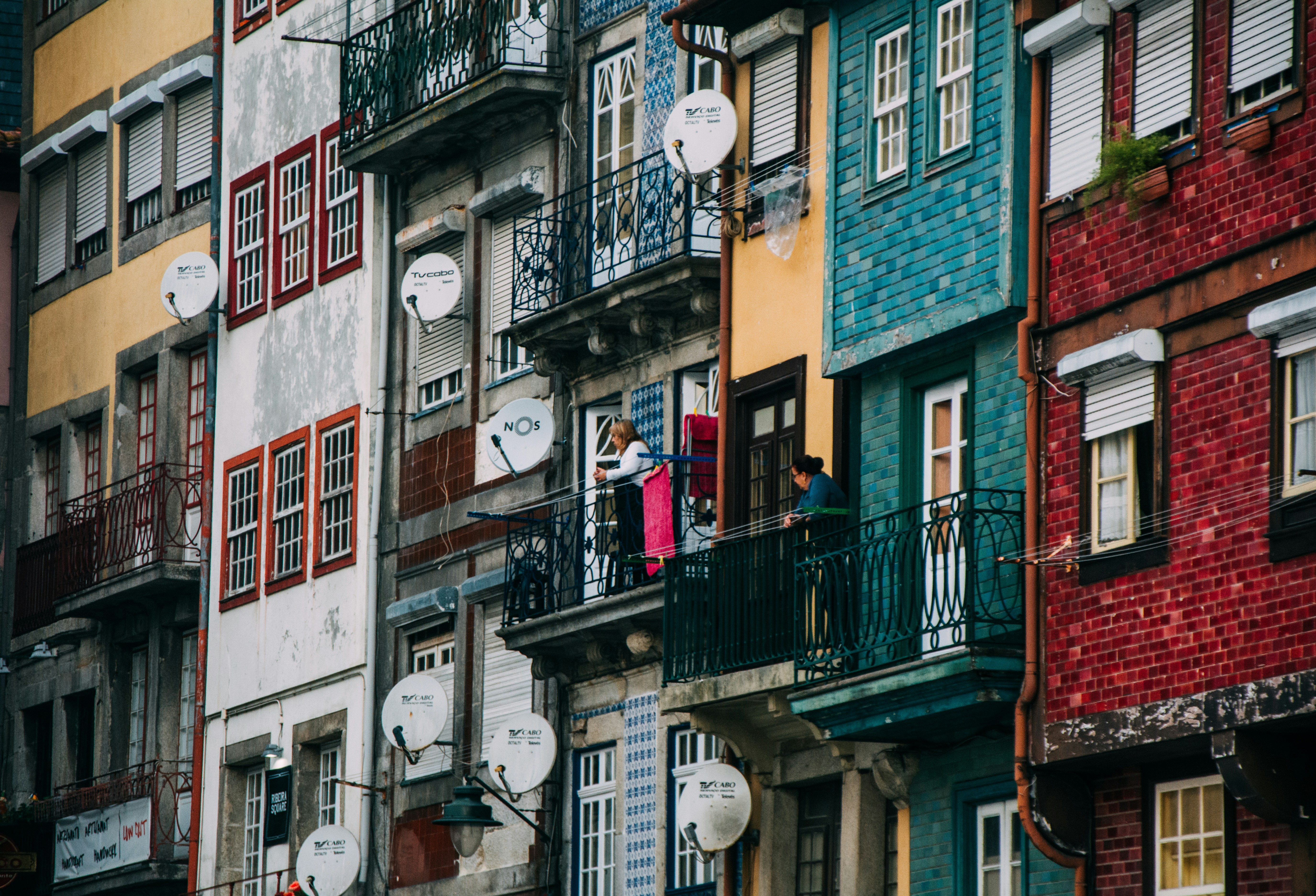 Photo by benjamin_artwok