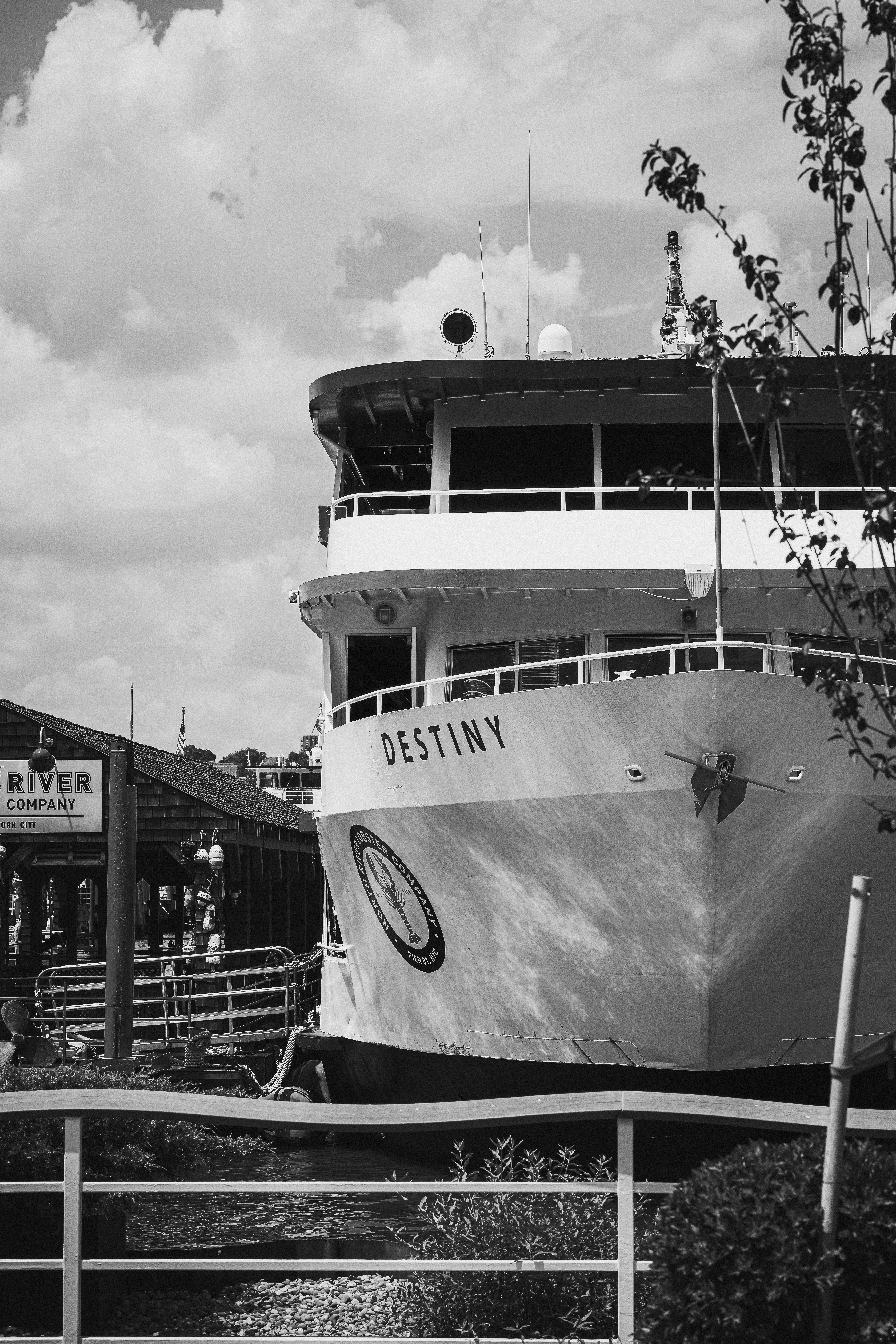 Photo by justalifein