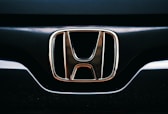 The honda logo is displayed prominently.