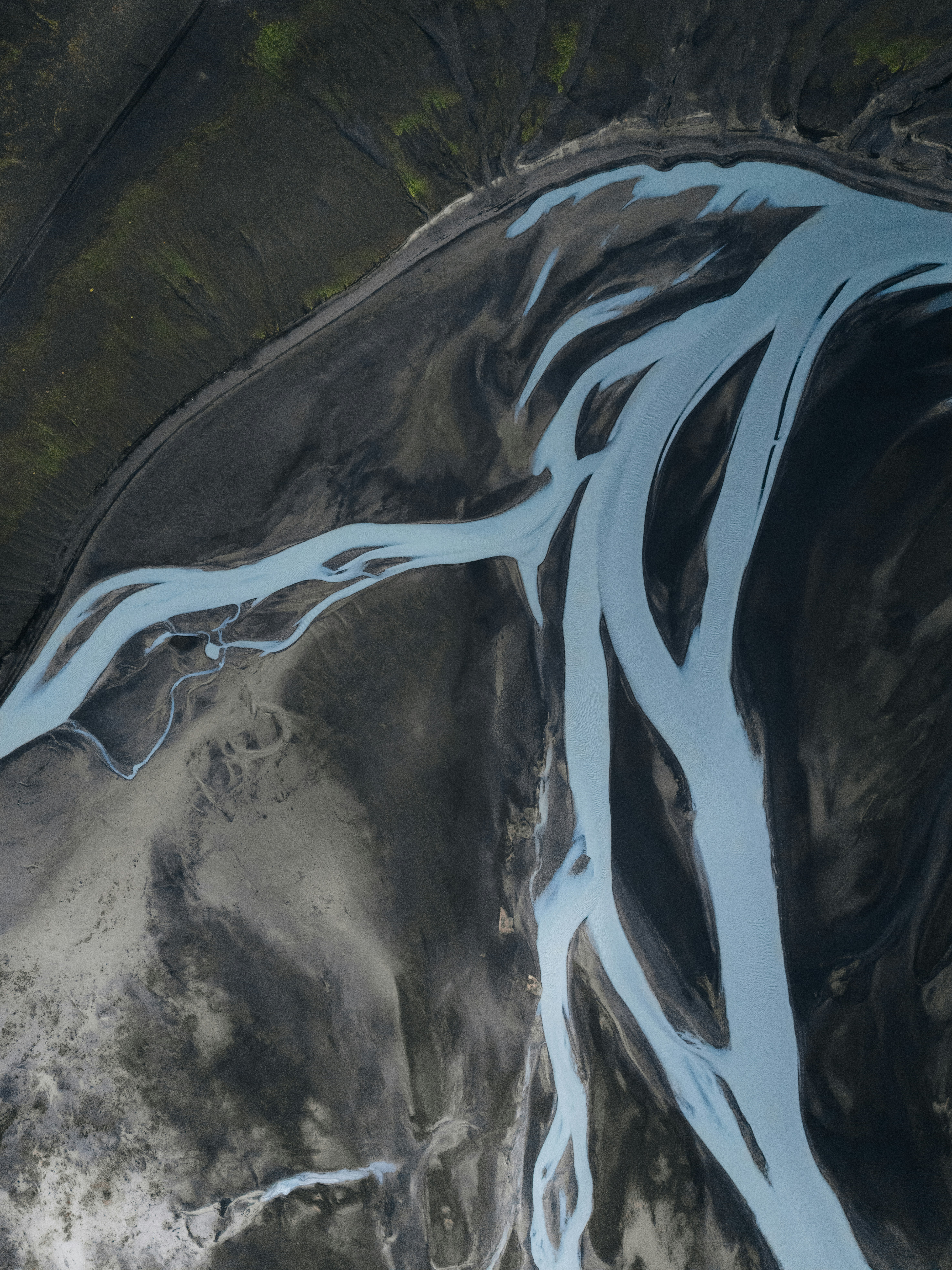 Horizon cutting-room links: Friday, 28 March 2025