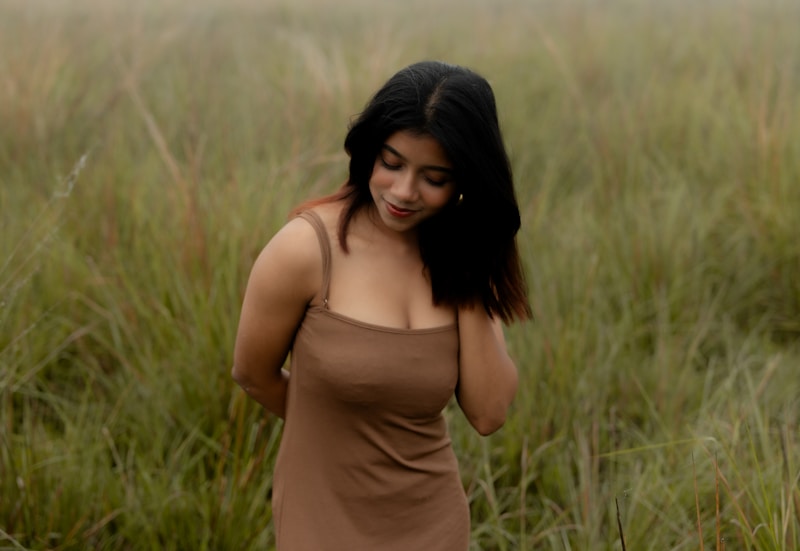 Wild MILF posing in field