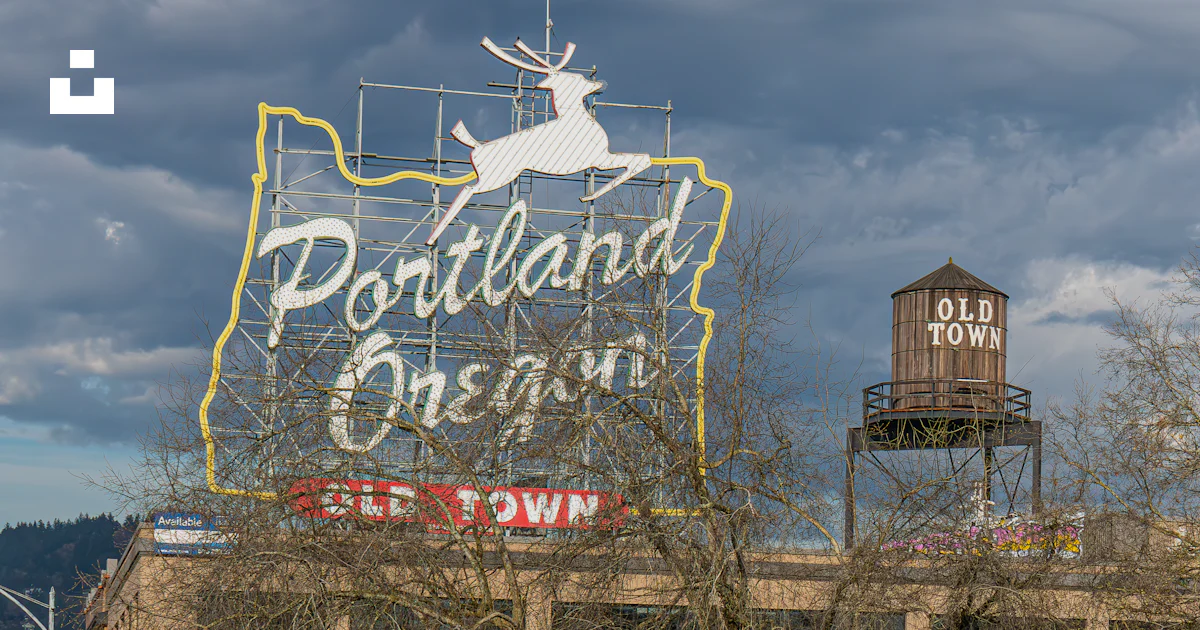 Portland Sign The iconic portland, oregon sign is visible. photo – Free Oregon Image ...