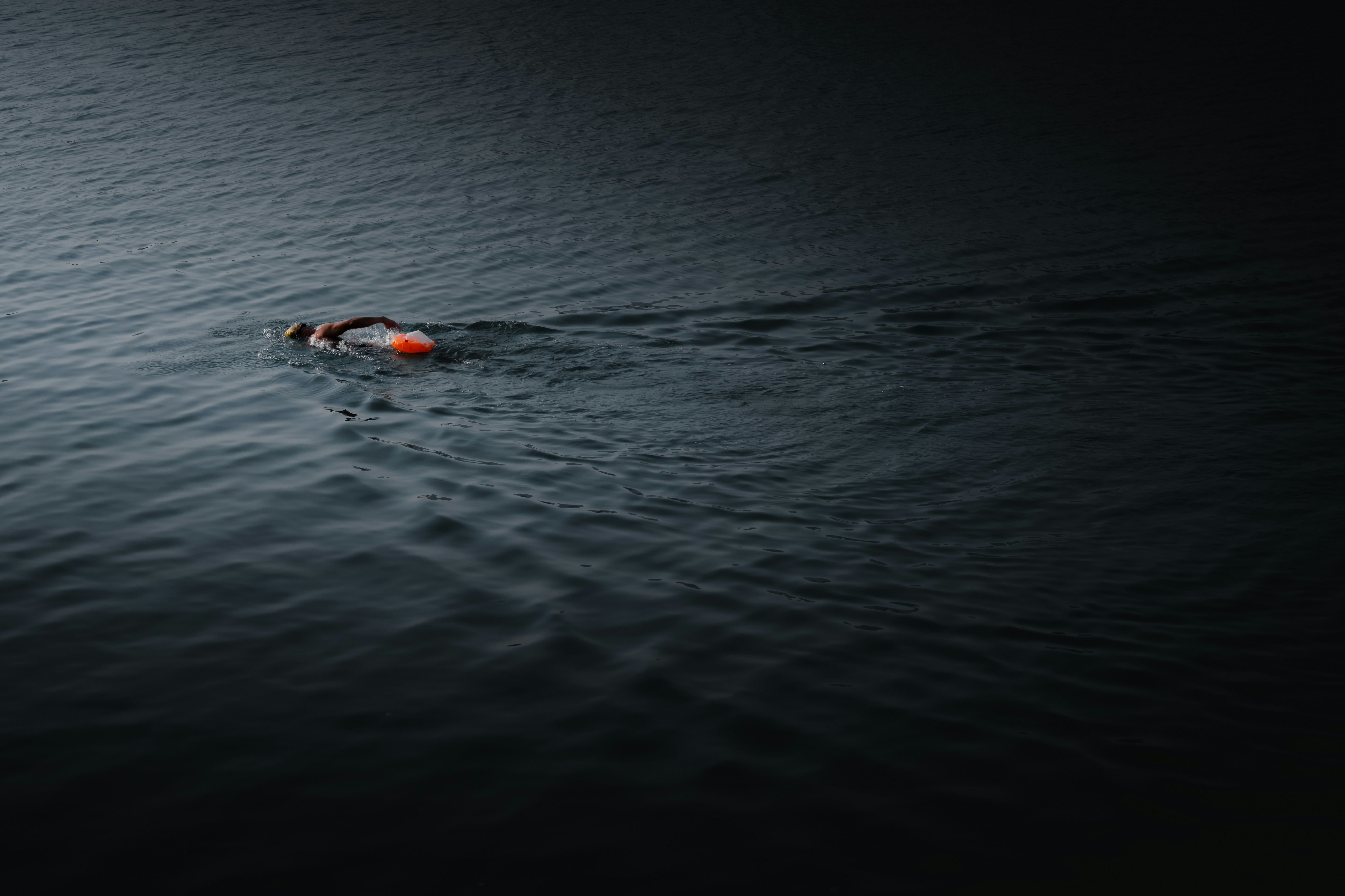 photo-1743128134367-8b94ddba2cd1?ixid=M3wxMjA3fDB8MXxzZWFyY2h8MTh8fHRydWppbGxvJTNBJTIwbmklQzMlQjFhJTIwZmFsbGVjZSUyMGFob2dhZGElMjBlbiUyMGxhZ3VuYSUyMGRlJTIwY29uYWNoZXxlbnwwfHx8fDE3NTIxOTIxMzN8MA\u0026ixlib=rb-4.1.0