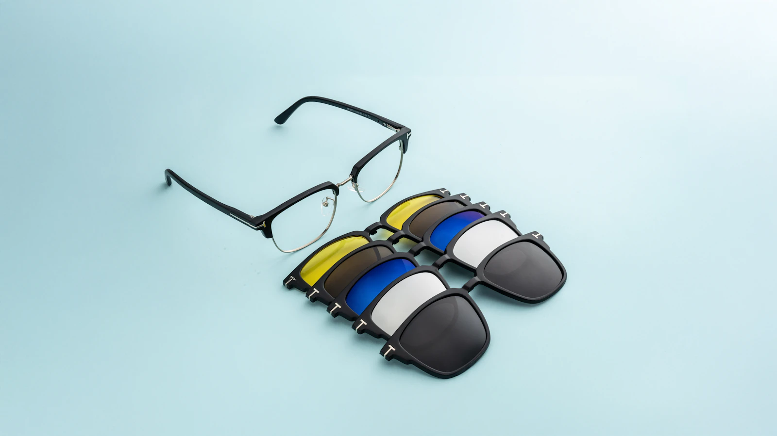 Trial frame spectacles with multiple tinted lenses