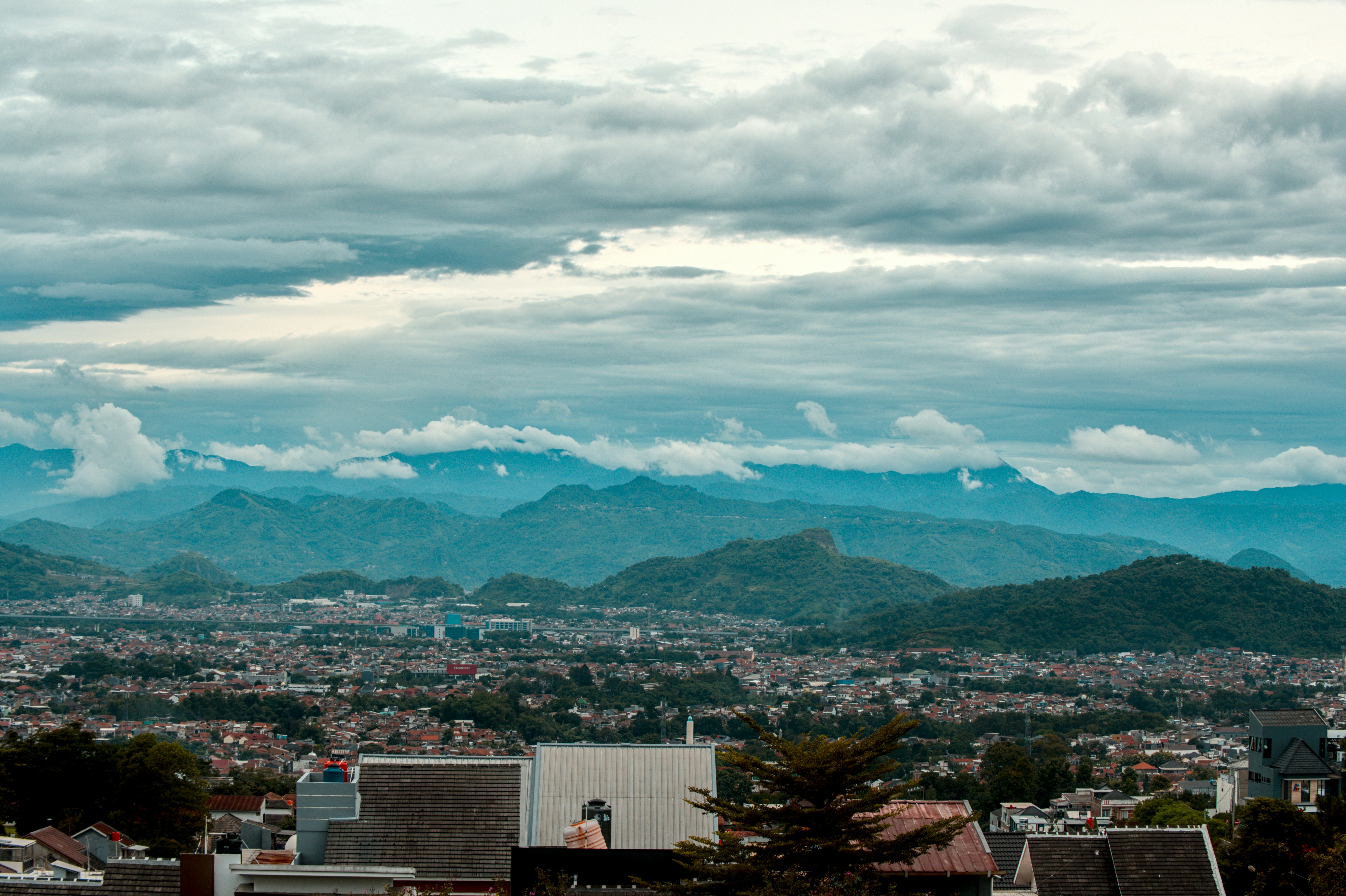 Containers in Quinault, WA