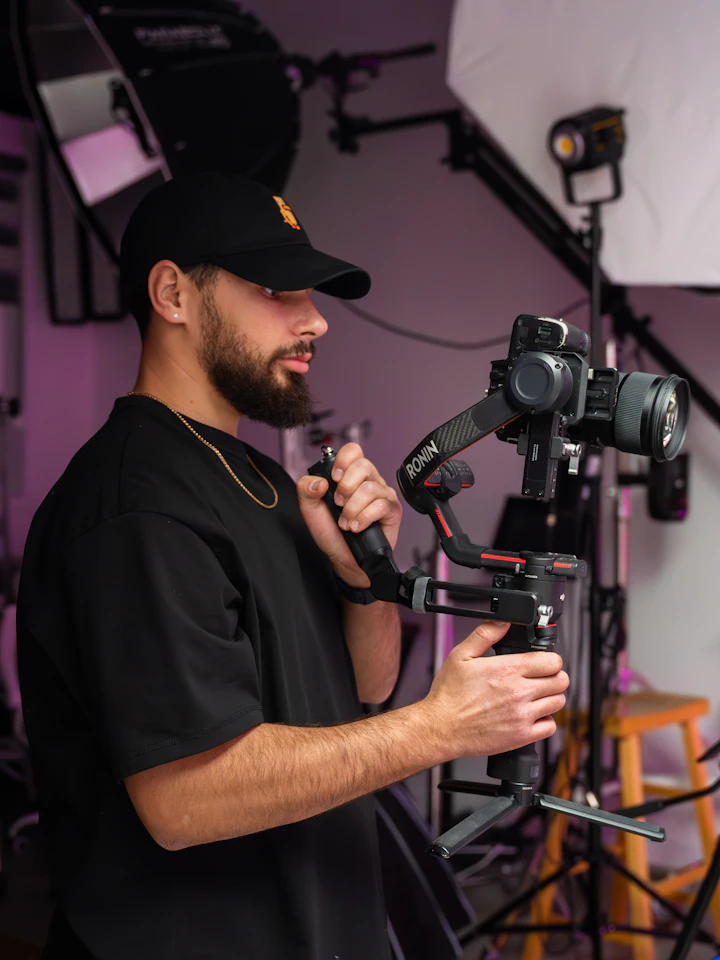 DJI RS 3 camera gimbal