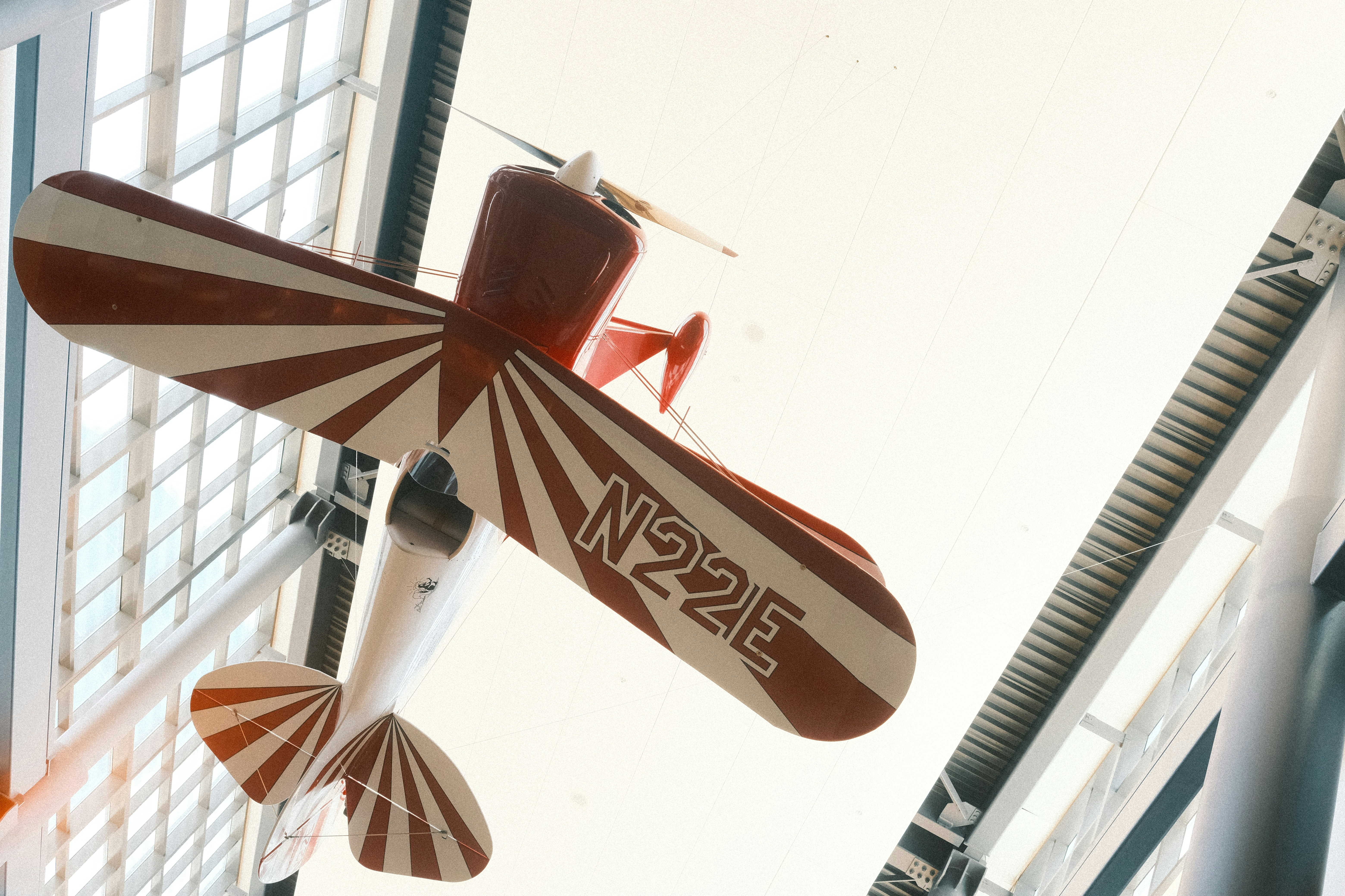 Suspensions Plafond / Mur Pour Avions RC - Idéal Pour Exposer Vos Modèles Réduits