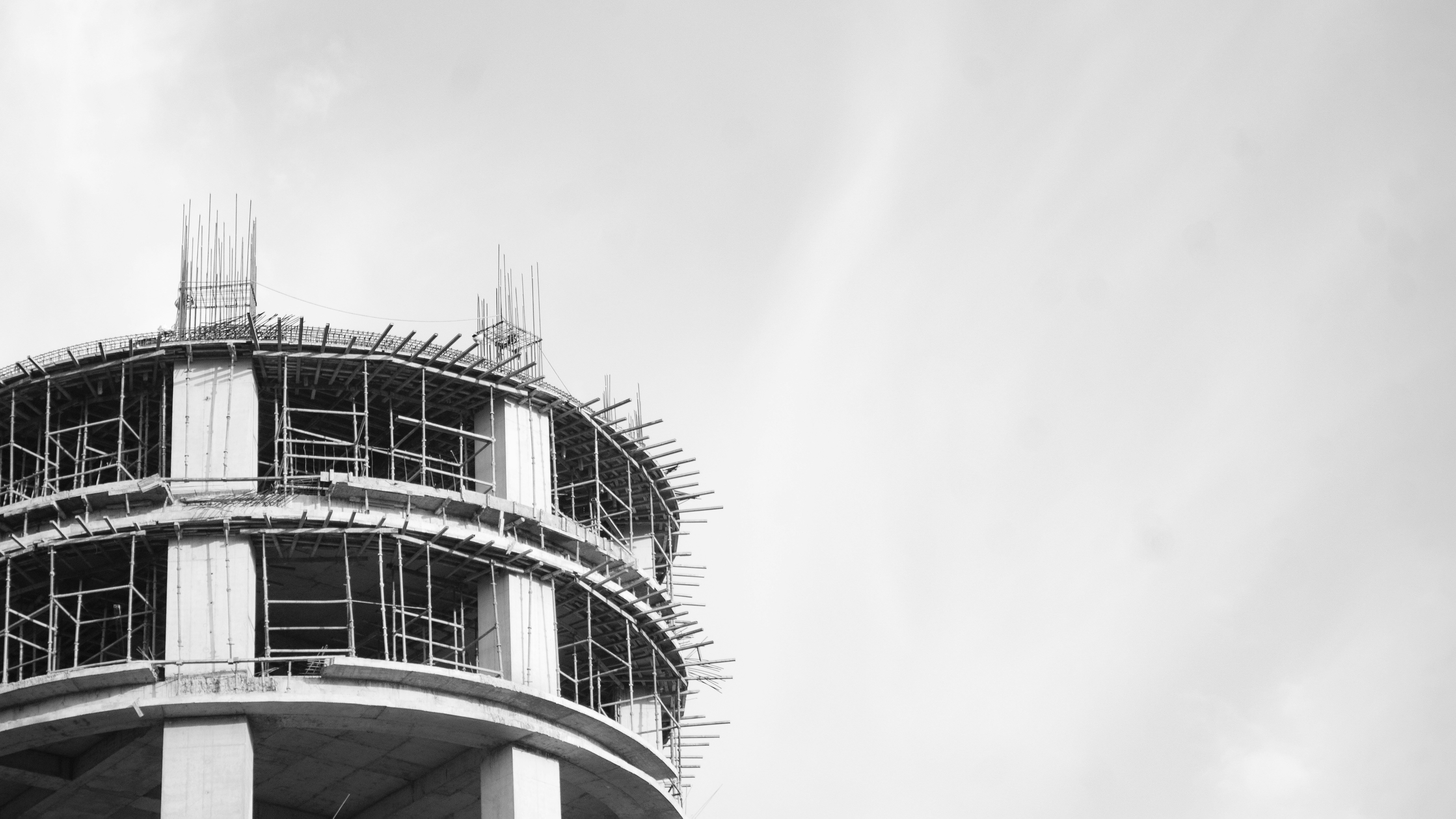 Building construction in progress is visible.