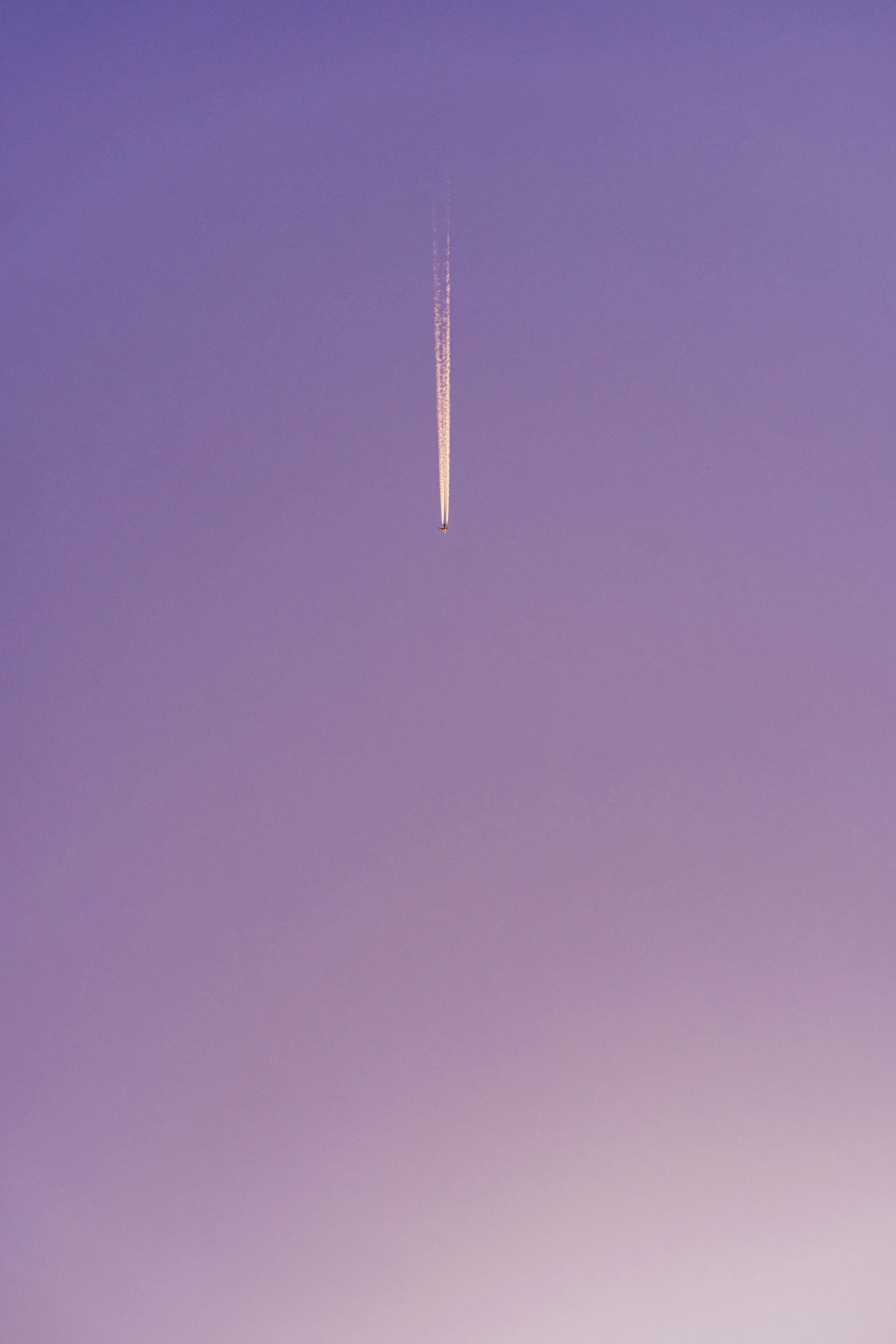 minimalist travel wallpaper, wallpaper, Dress Classy on a Backpacking Budget 3