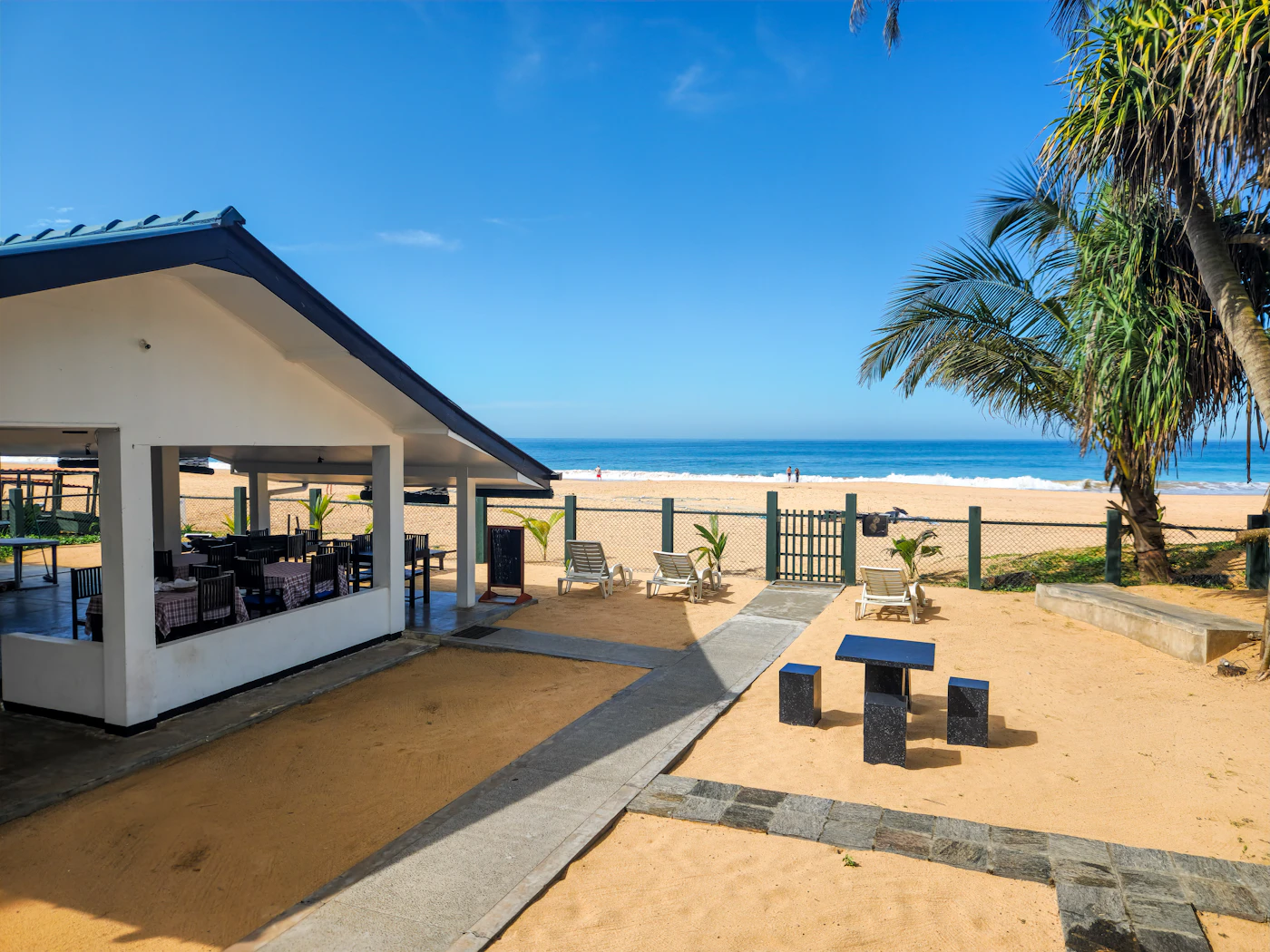 Beachside restaurant with ocean views