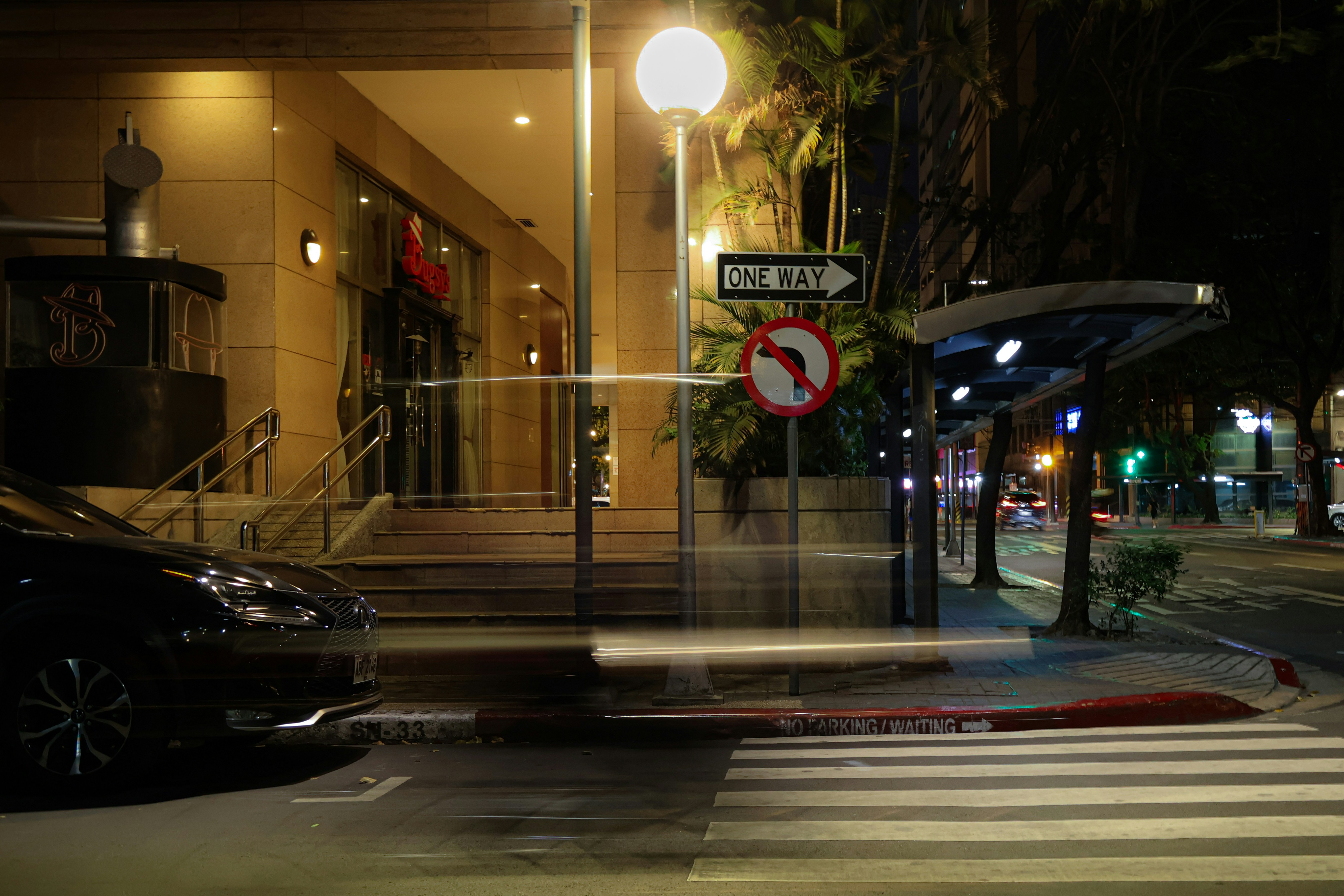 Used Silver Tesla Long Range: Smart Buyer’s Guide for 2025