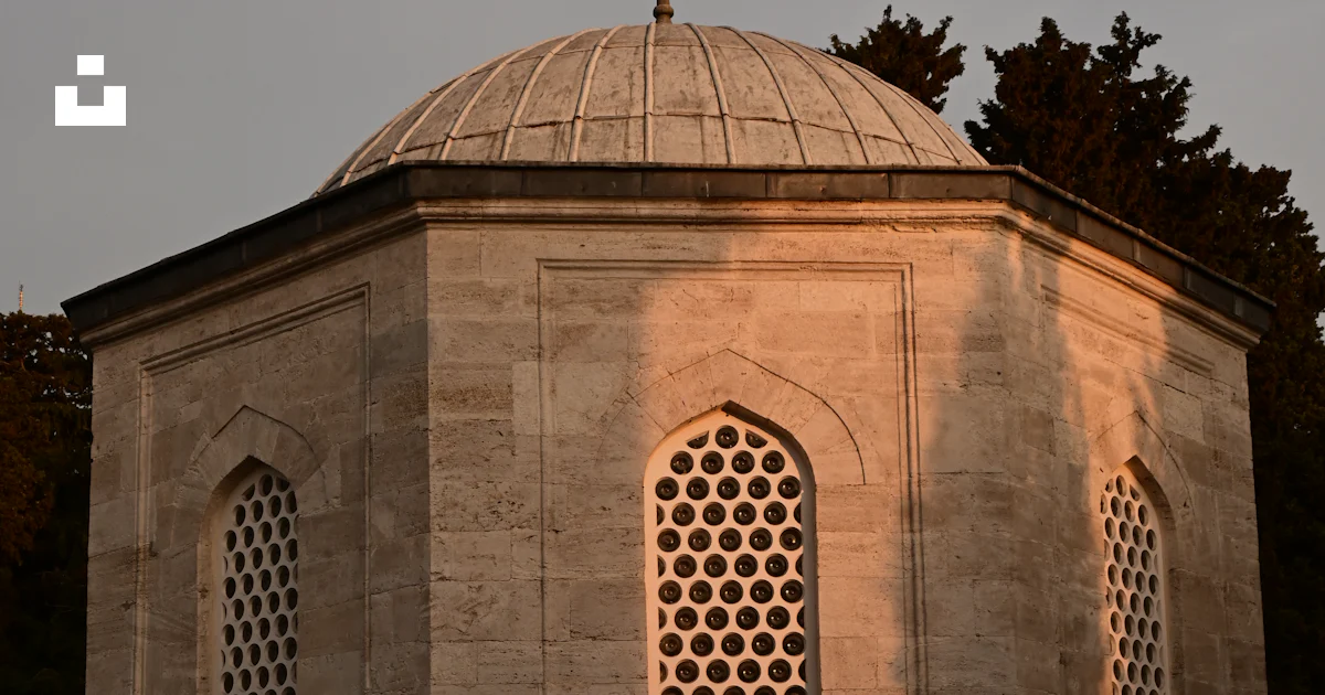 Octagonal Tomb Ruler An octagonal tomb is lit by the setting sun. photo – Free Islamic Image ...