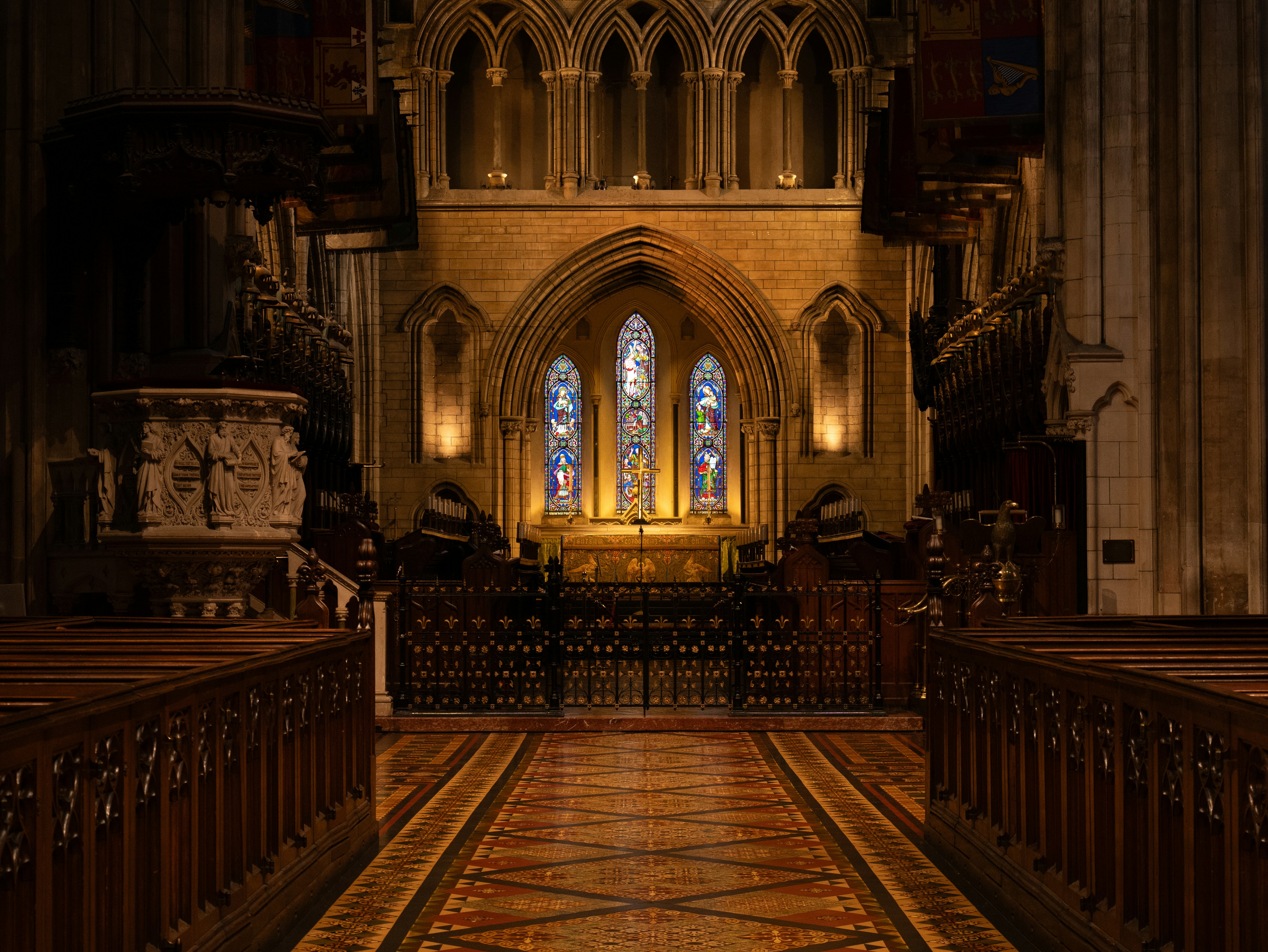 photo-1743647012297-