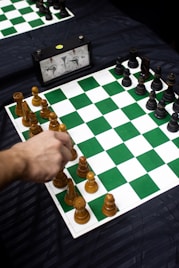 Chess game in progress with a timer.