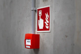 Fire alarm system, ready to be triggered.