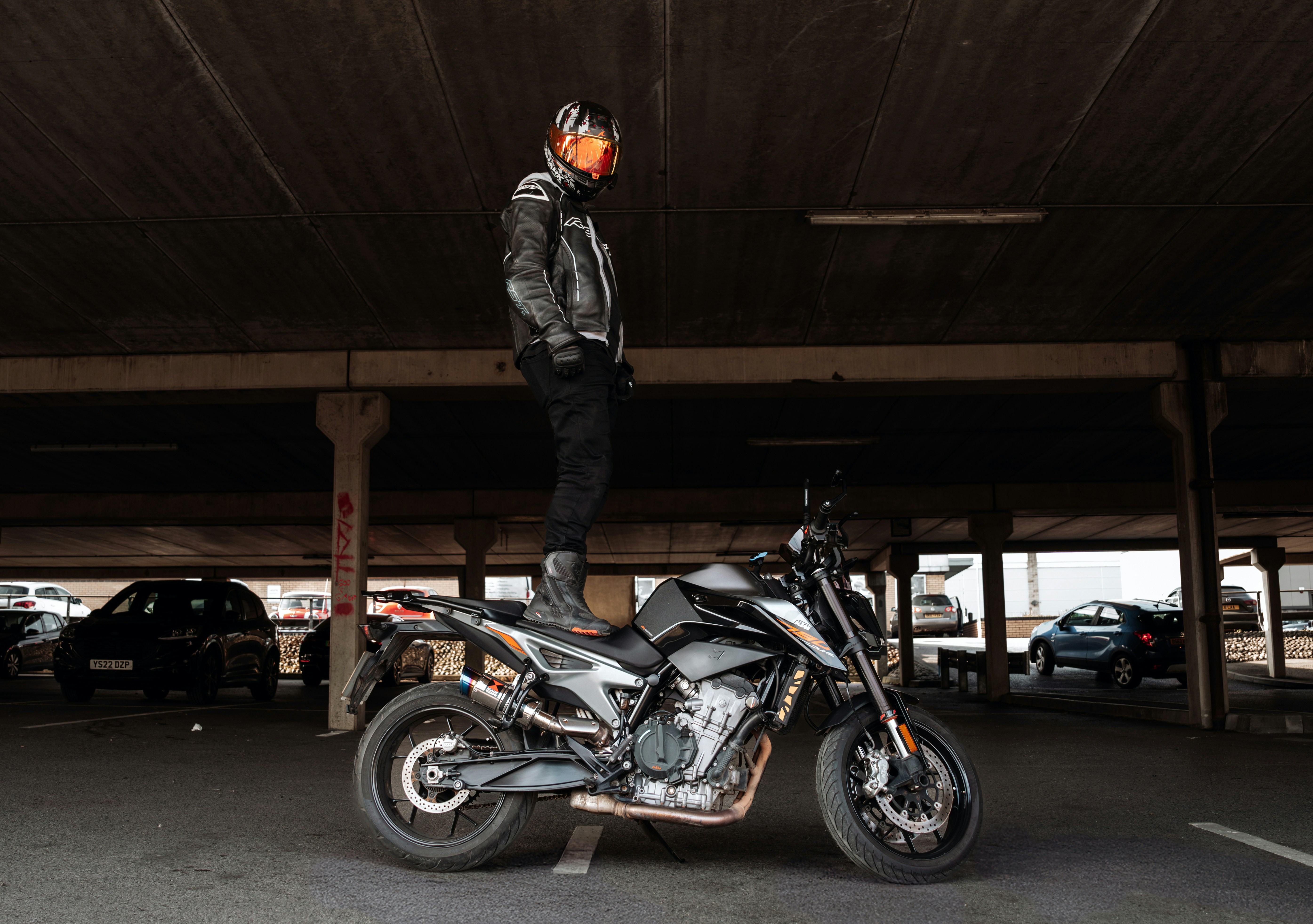 5 wax mobil maksimum untuk mobil hitam: bercahaya