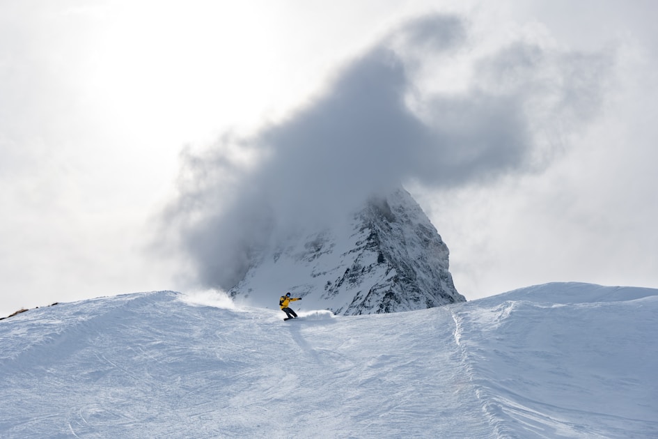 Gen Z Burnout Peaks at 25: The Psychology of Why Your Generation Is Breaking