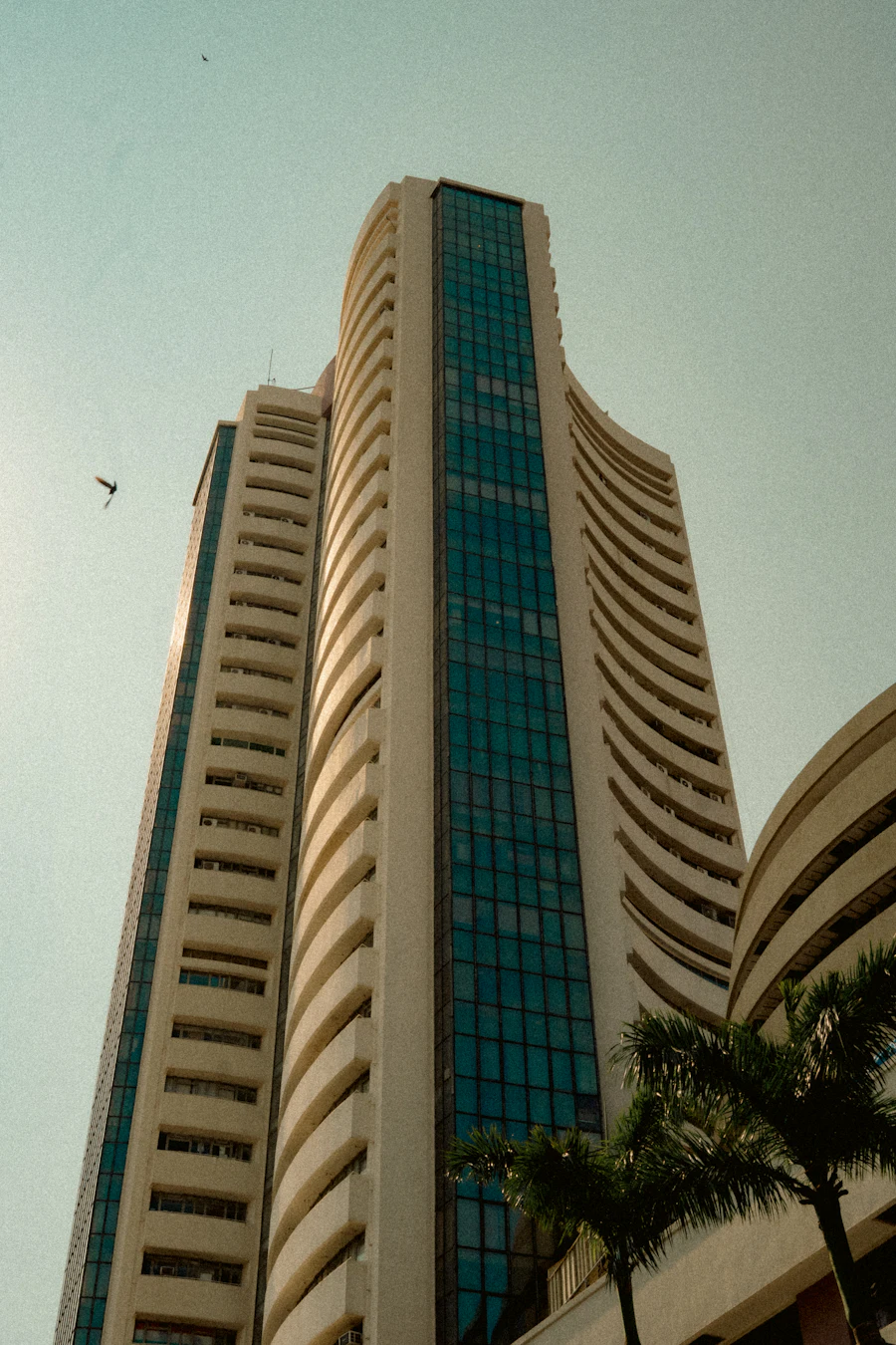 இந்திய பங்குச்சந்தை - BSE கட்டிடம், மும்பை