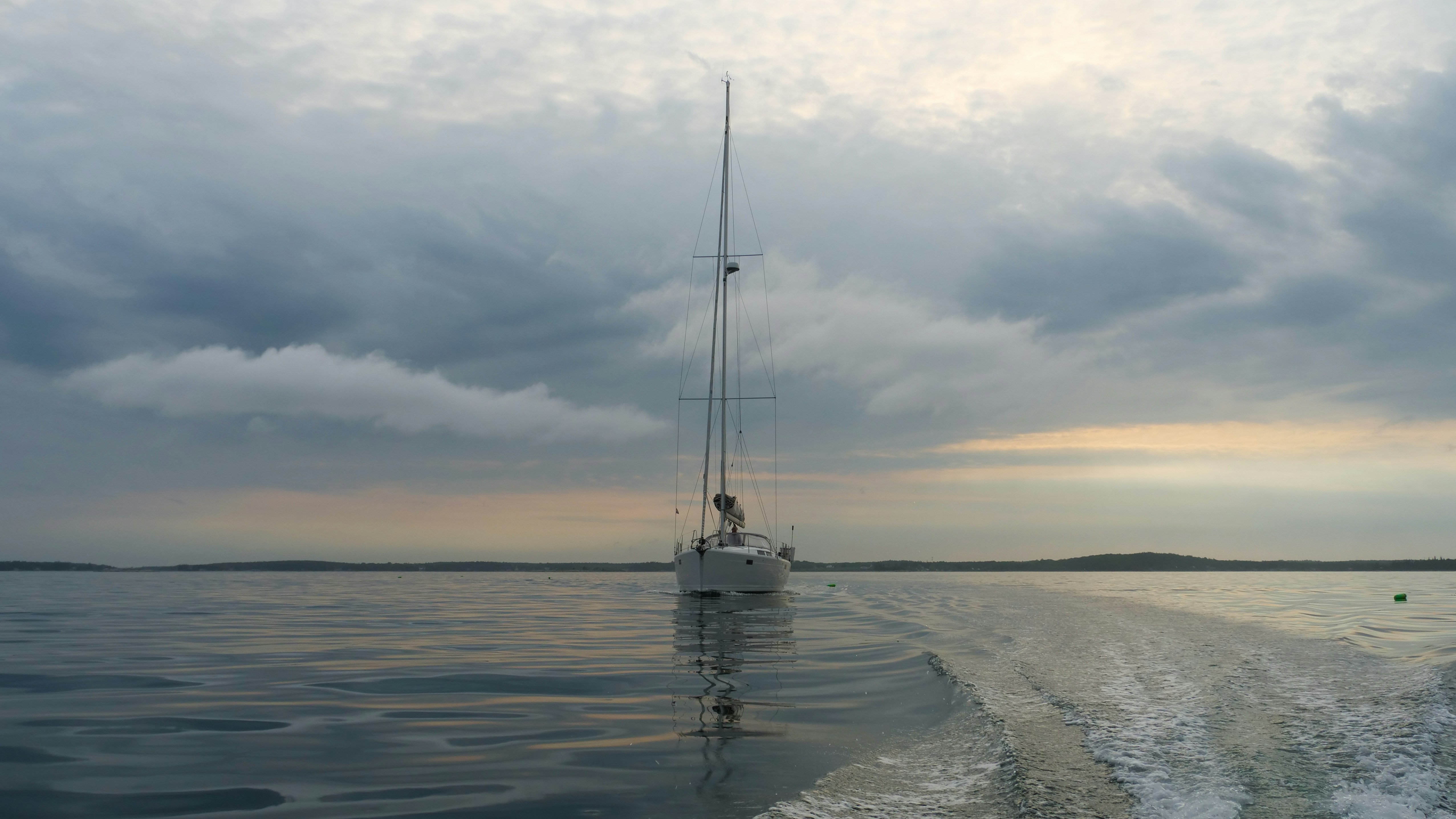 Photo by leonbredella