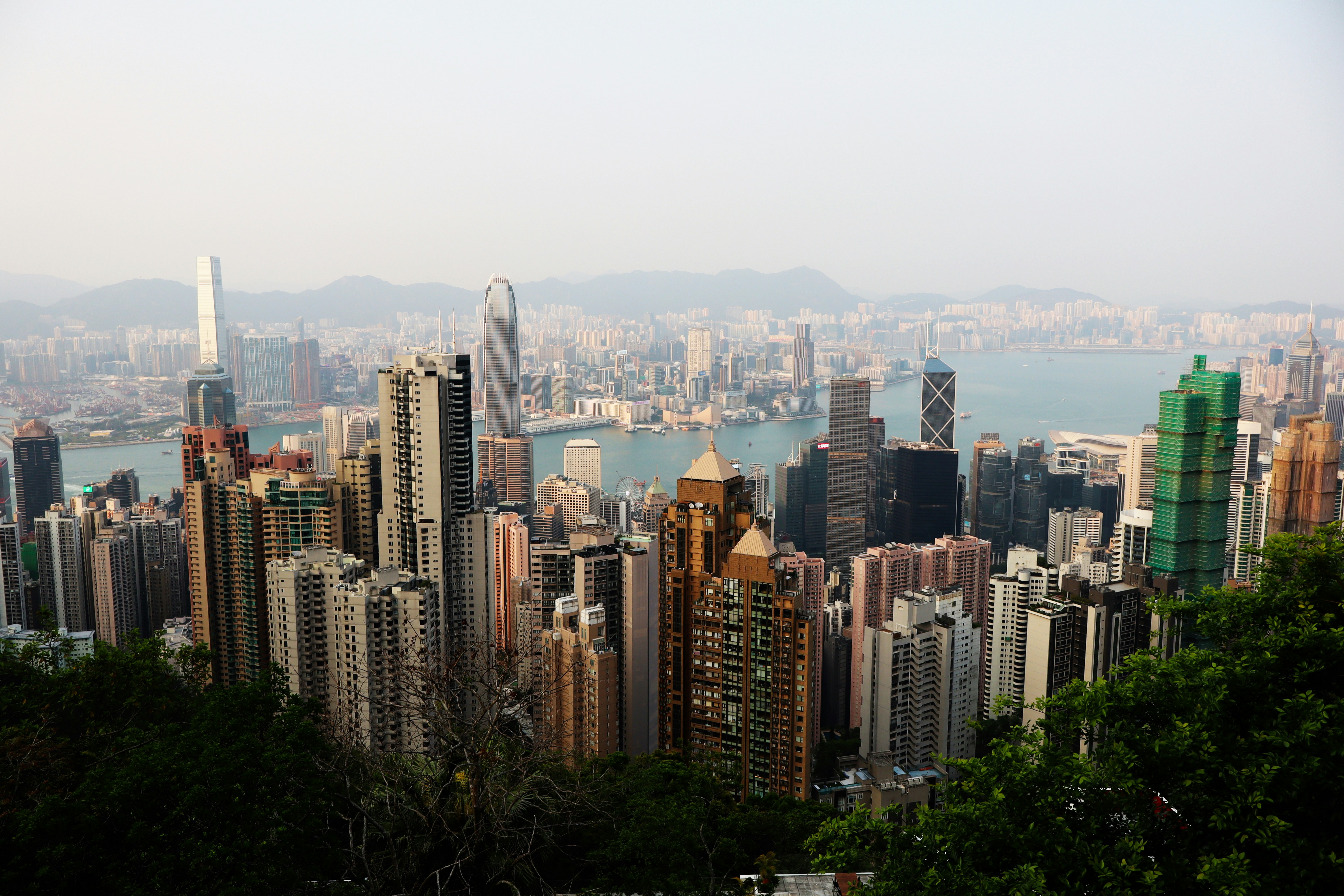 Stay online in the Hong Kong with a prepaid eSIM from eSIMlii. Instant activation, no roaming charges, and reliable coverage.