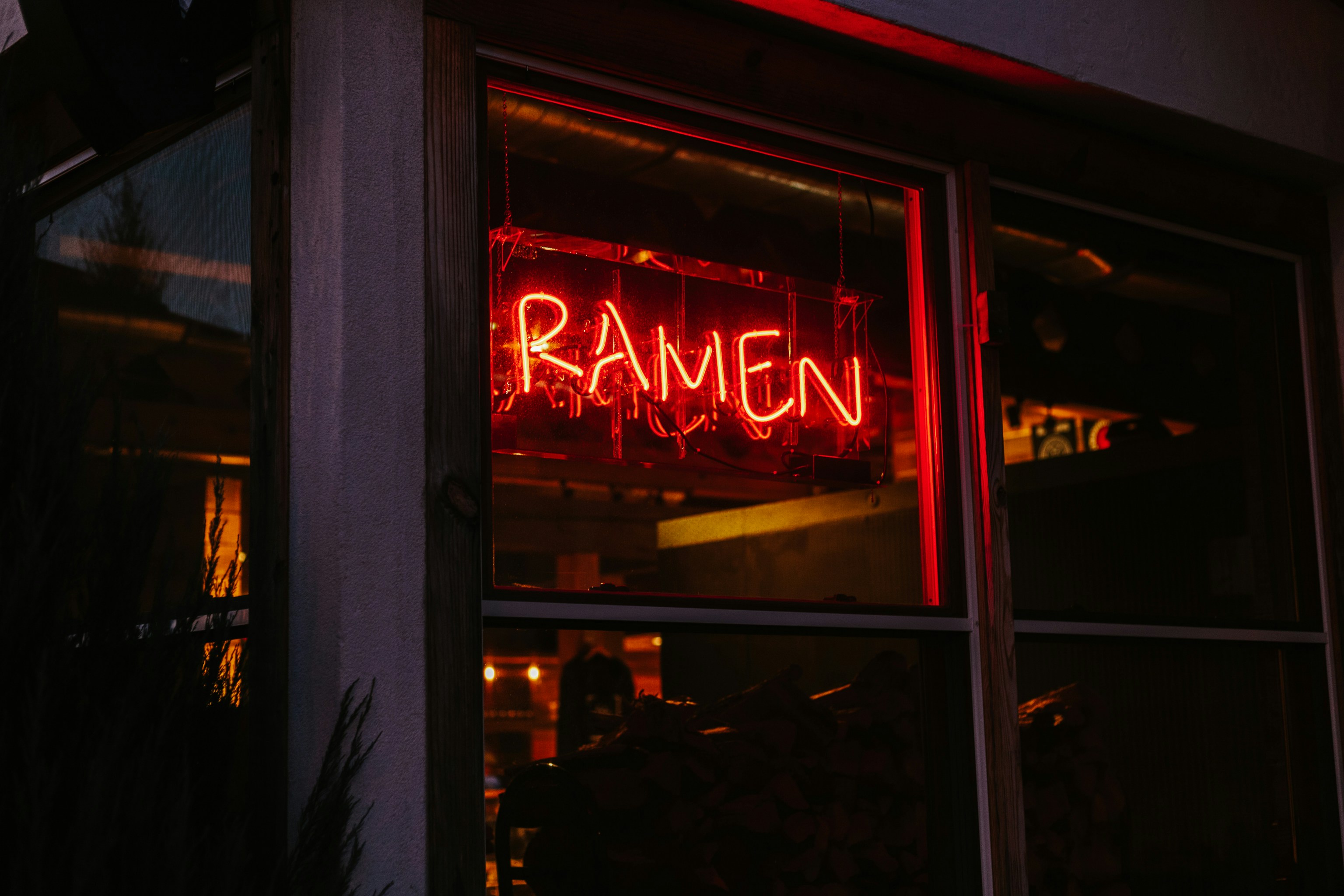 Neon sign: ramen.
