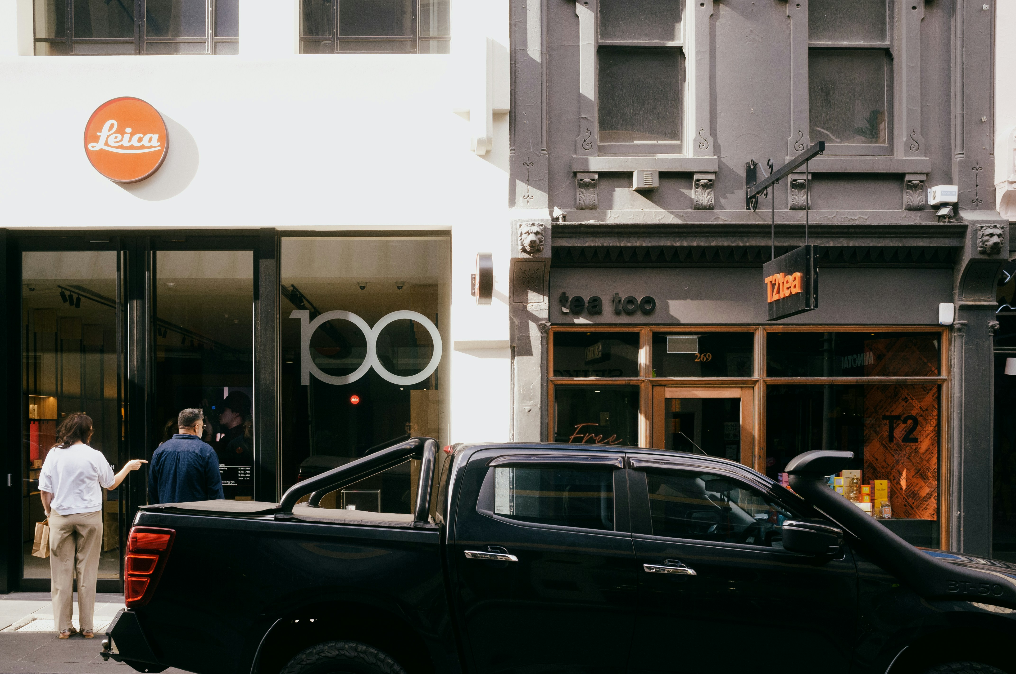 photo-1743841727744-acf3c153bce4?ixid=M3wxMjA3fDB8MXxzZWFyY2h8MTB8fGVjb21tZXJjZSUyMHdlYnNpdGUlMjBkZXNpZ24lMjBtZWxib3VybmV8ZW58MHx8fHwxNzY3NTE4MjE3fDA\u0026ixlib=rb-4.1.0