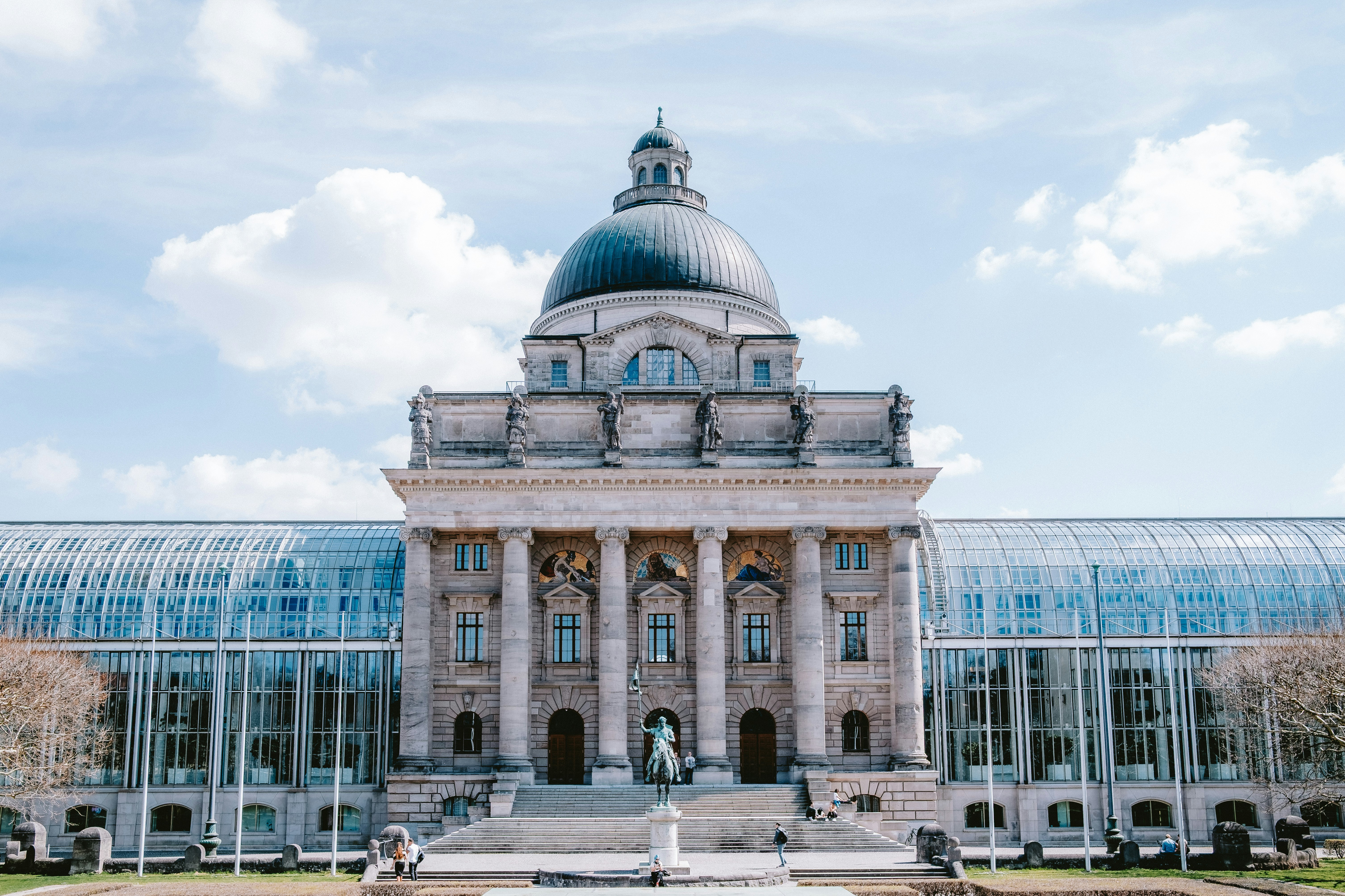 Photo by gencsanatkultur