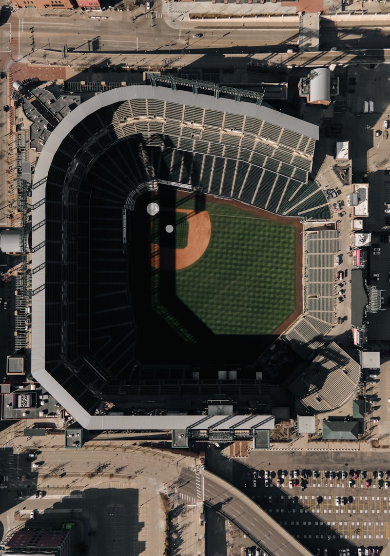 batting cage, baseball stadium Arizona, home run fence, baseball bat swing, baseball field