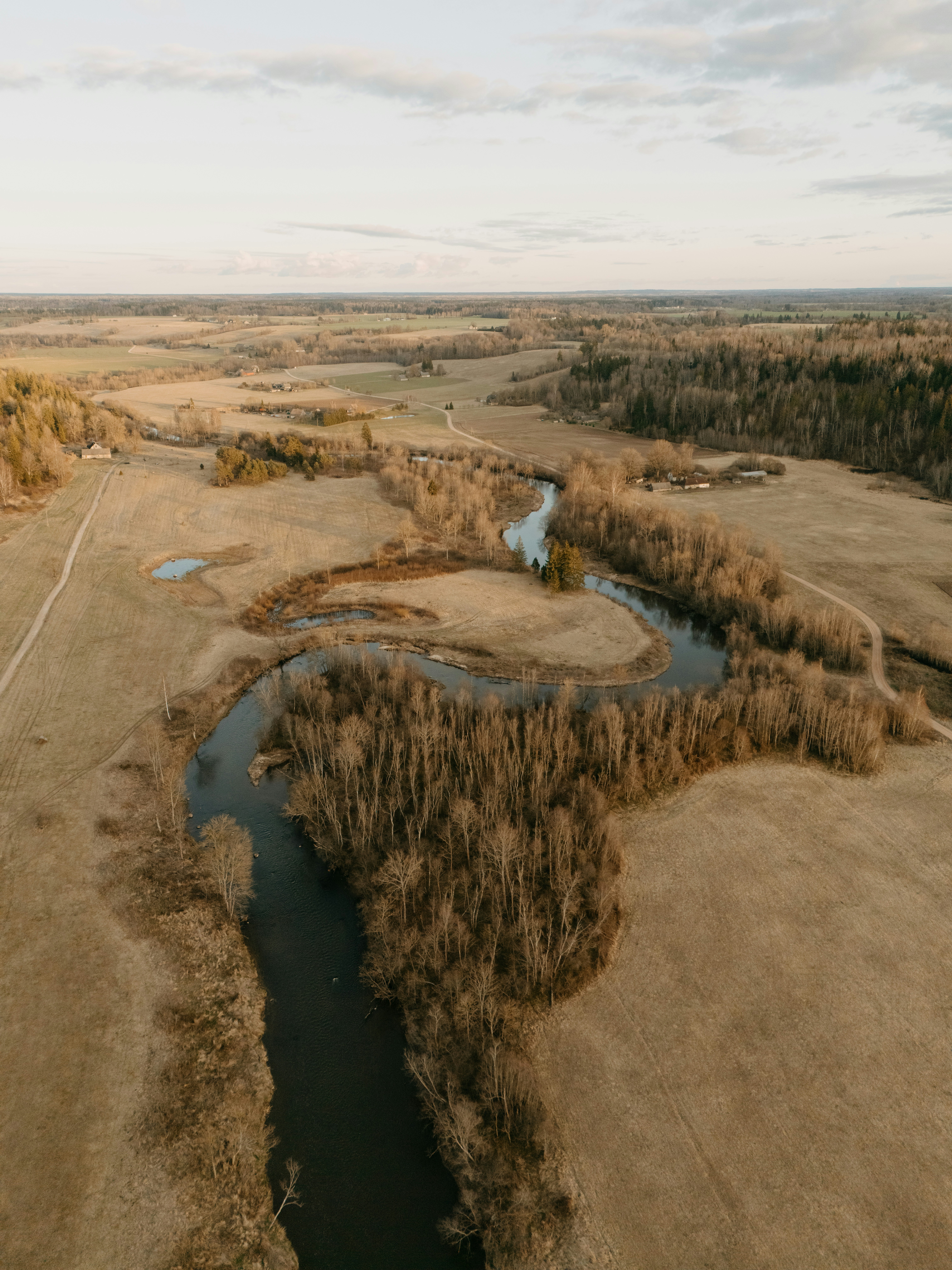 Daily Productive Sharing 1313 - Fred Smith: The Story of FedEx